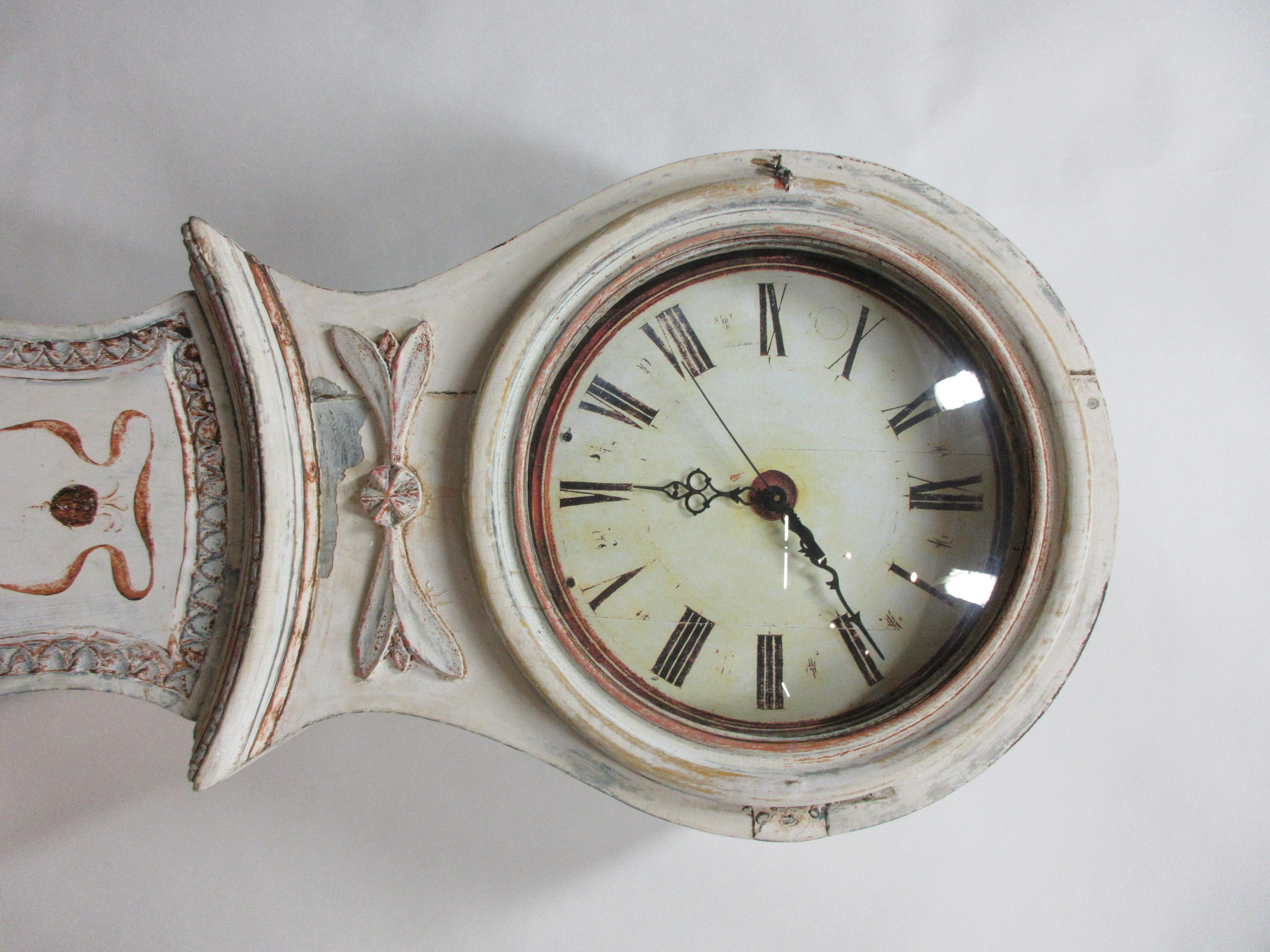 mora clock reproduction