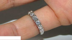 1.00 Round Cut Diamonds Band Ring Modern A+ G/VS