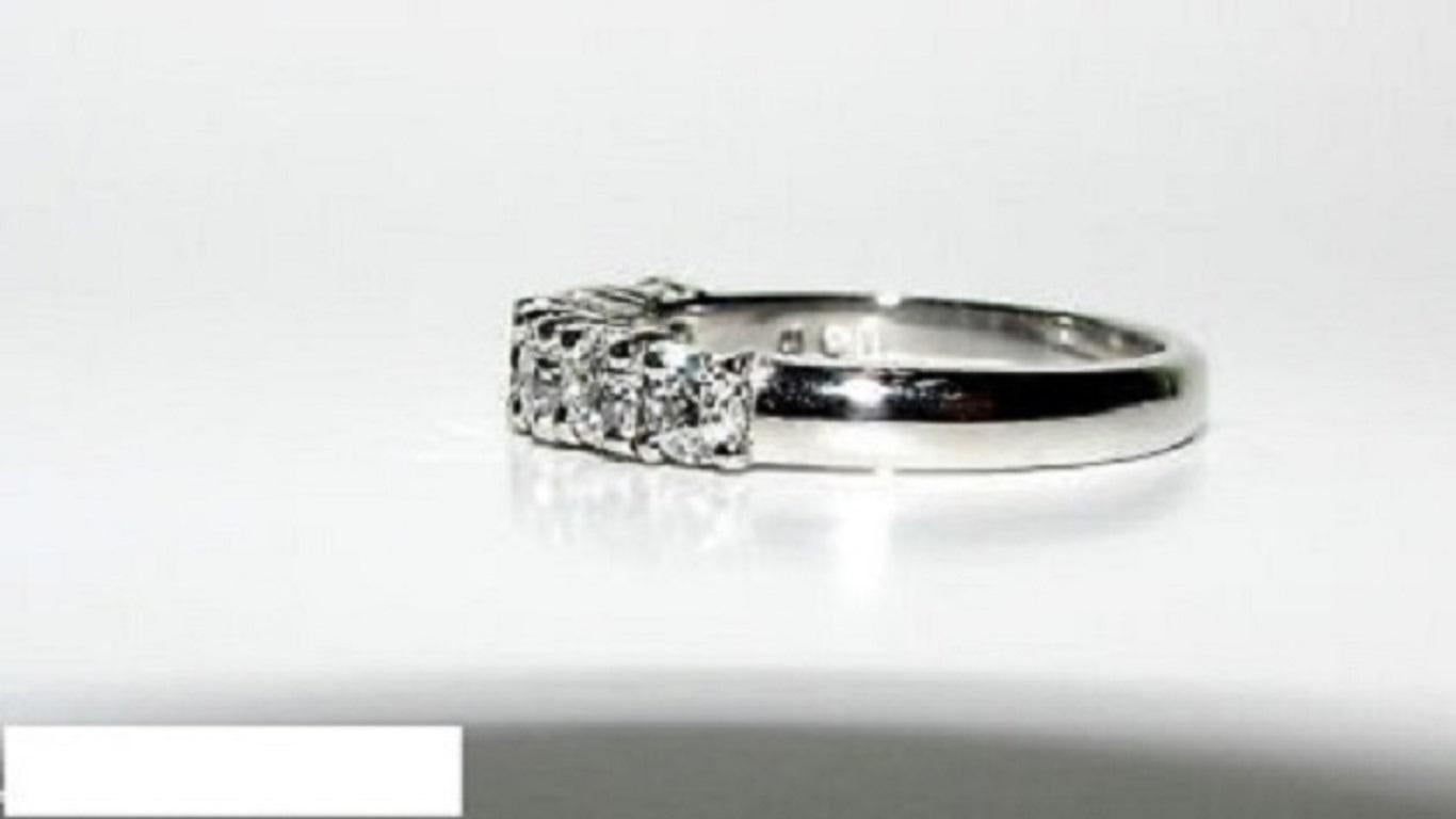 1.00 Round Cut Diamonds Band Ring Modern A+ G/VS For Sale 1