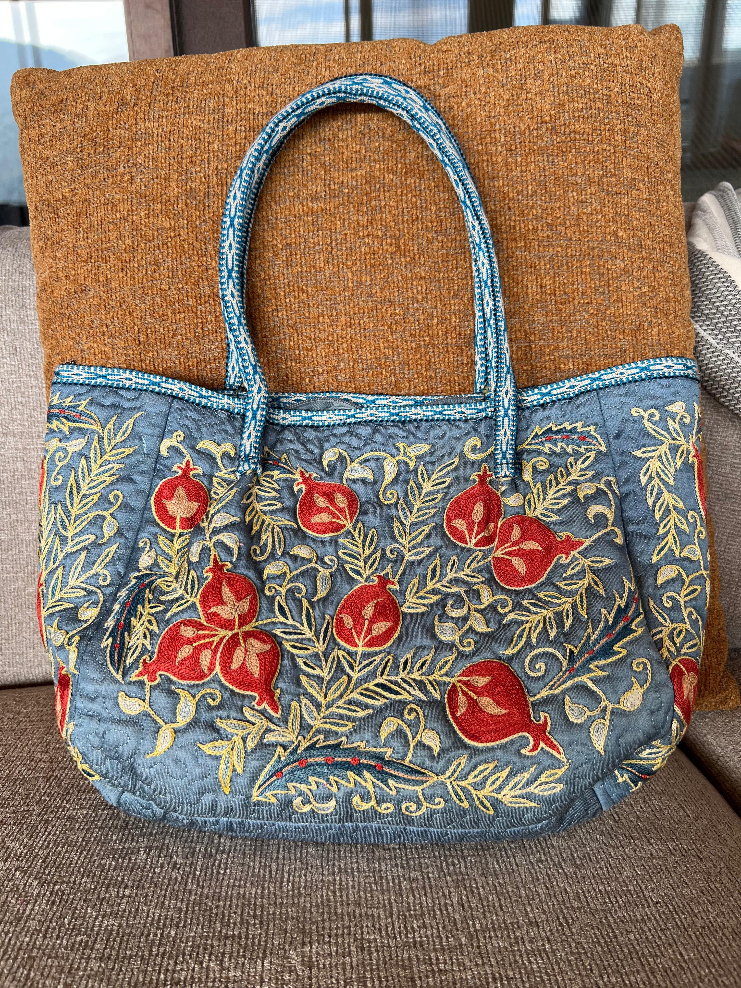 100% Silk Luxury Hand Embroidered Suzani Handbag. Hobo Bag, Tote Bag, Bucket Bag For Sale 4