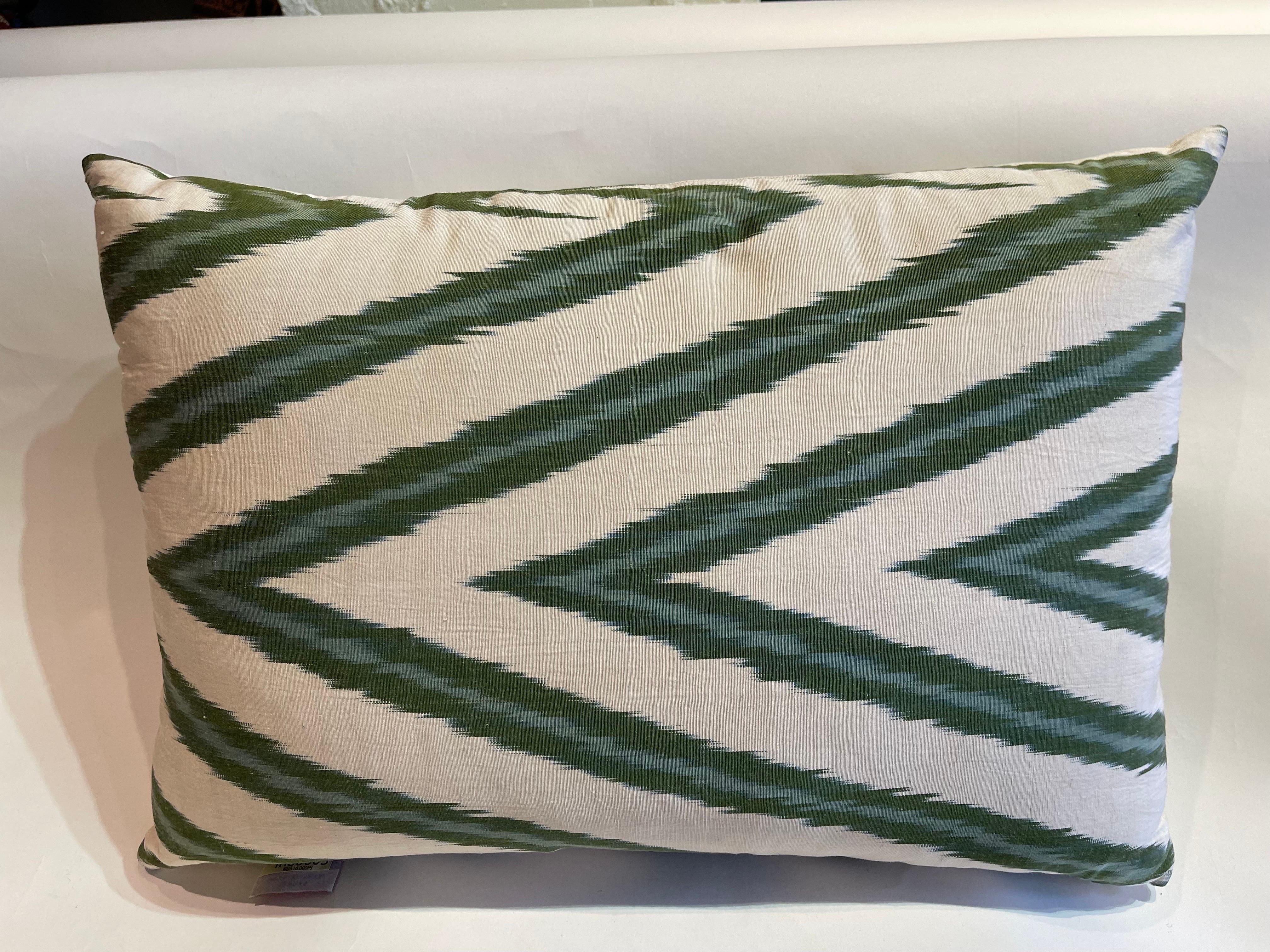 Vegetable Dyed %100 Silk & Natural Dye, Ikat Cushion Cover - Uzbekistan Modern Pillow For Sale