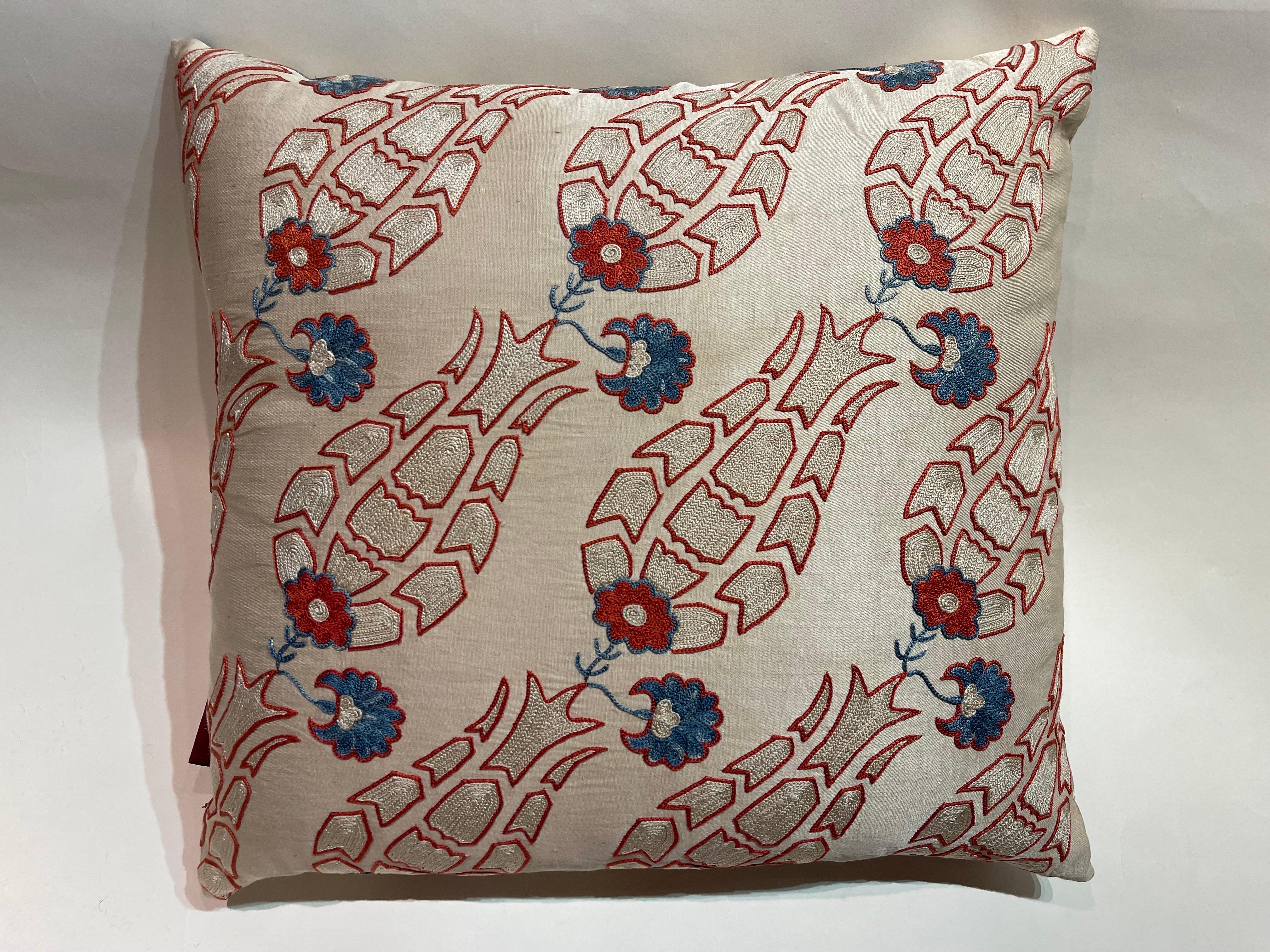 Kilim %100 Silk, Natural Dye Ikat & Suzani Cushion Cover, Uzbekistan Modern Pillow For Sale