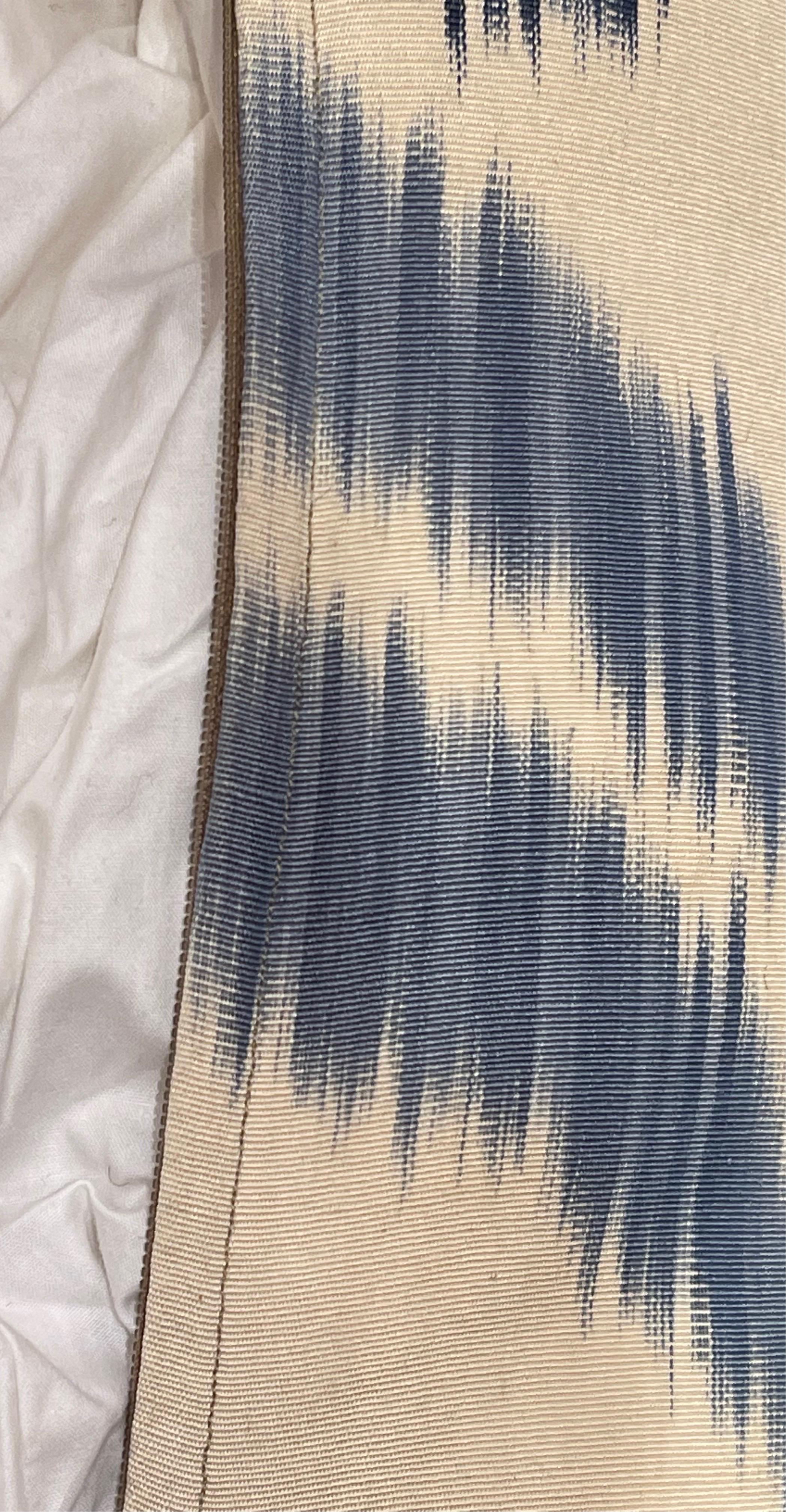 Kilim %100 Silk & Natural Dye, Velvet & Ikat Cushion Cover, Uzbekistan Modern Pillow For Sale