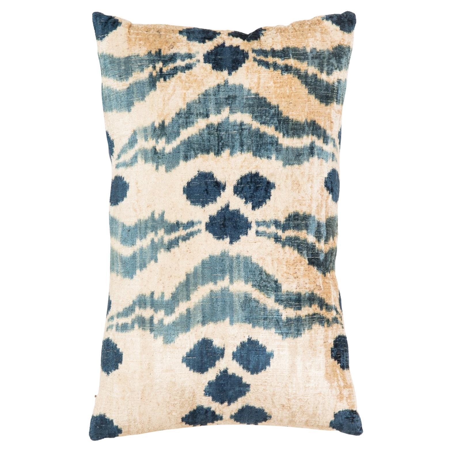 %100 Silk & Natural Dye, Velvet & Ikat Cushion Cover, Uzbekistan Modern Pillow For Sale