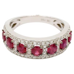 Bague à anneau en or blanc 18 carats avec diamants et rubis taille ronde de 1,00 carat serti à la broche