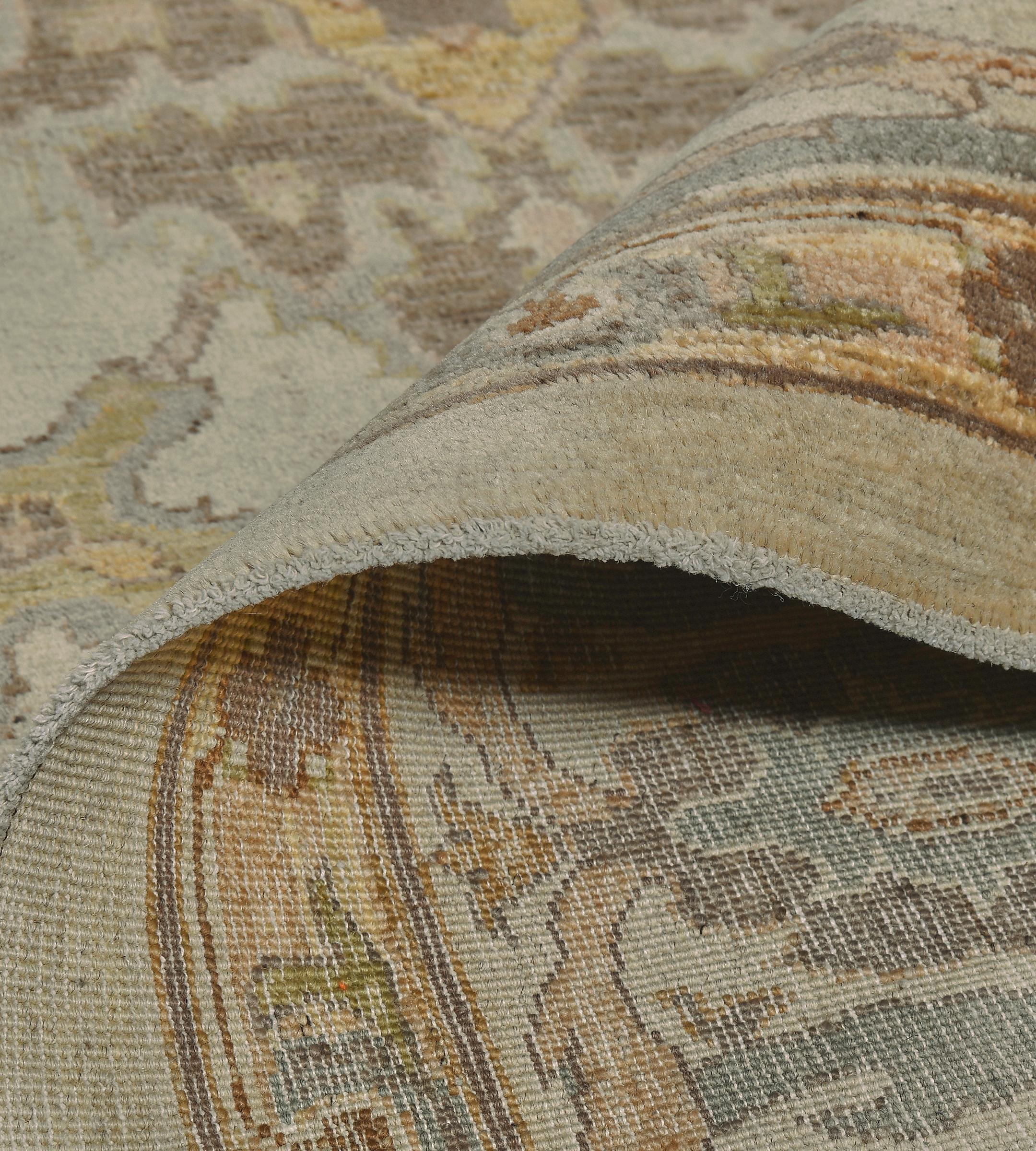 100% Wool Hand-Knotted Contemporary Agra-Inspired Rug For Sale 6
