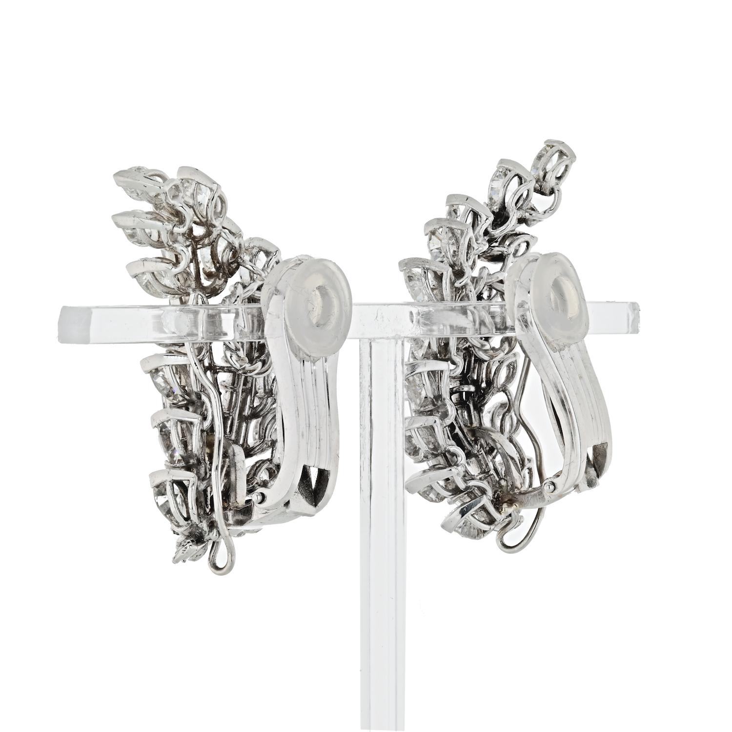 10.00 Karat Art Deco Platin Diamant Blatt Stil Clip-Ohrringe (Art déco)