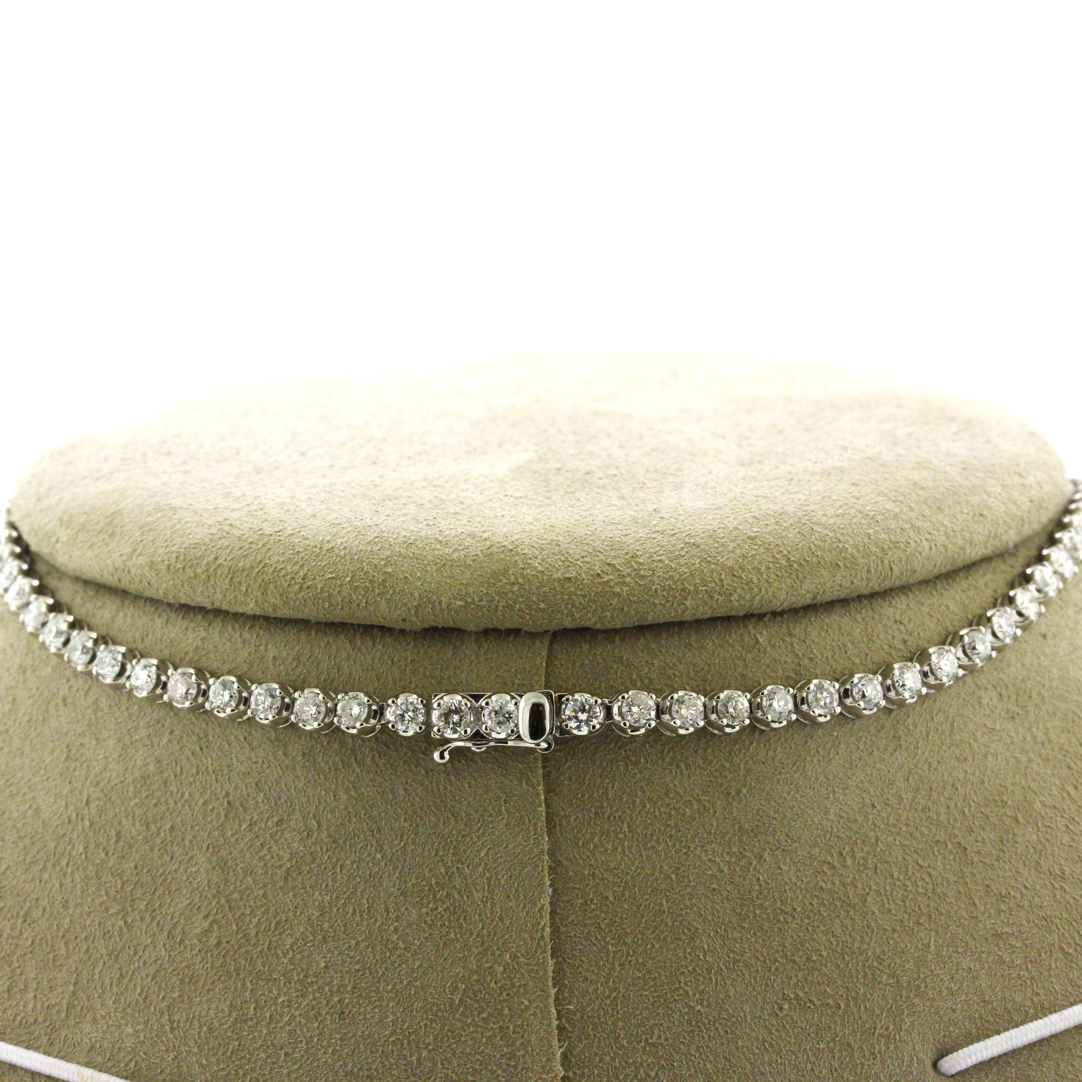 10.00 Carat Diamond Platinum 4-Prong Tennis Necklace In New Condition For Sale In Beverly Hills, CA
