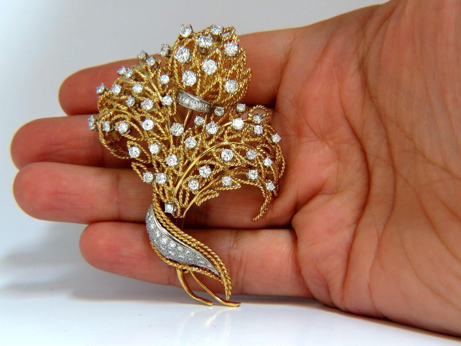 10.00 Carat Diamonds Raised Rope Twist 3D Deco Bundle Form Pin Brooch 18 Karat For Sale 5