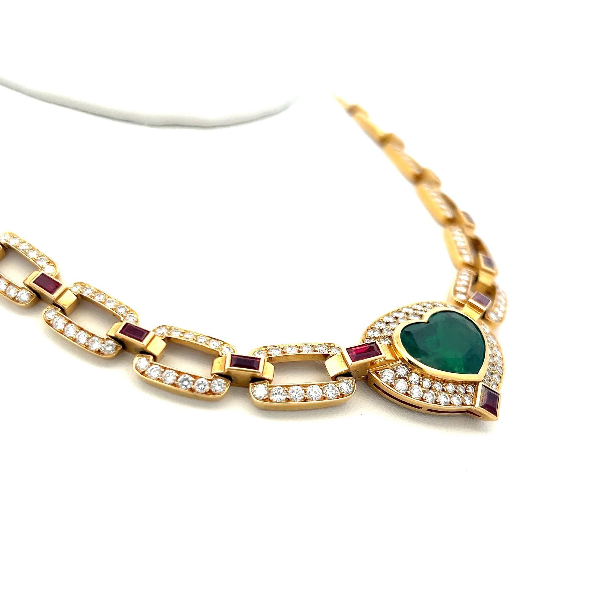 Heart Cut 10.00 Carat Emerald 6.00 Carat Round Diamond 5.10 Carat Ruby 18K YG Necklace For Sale