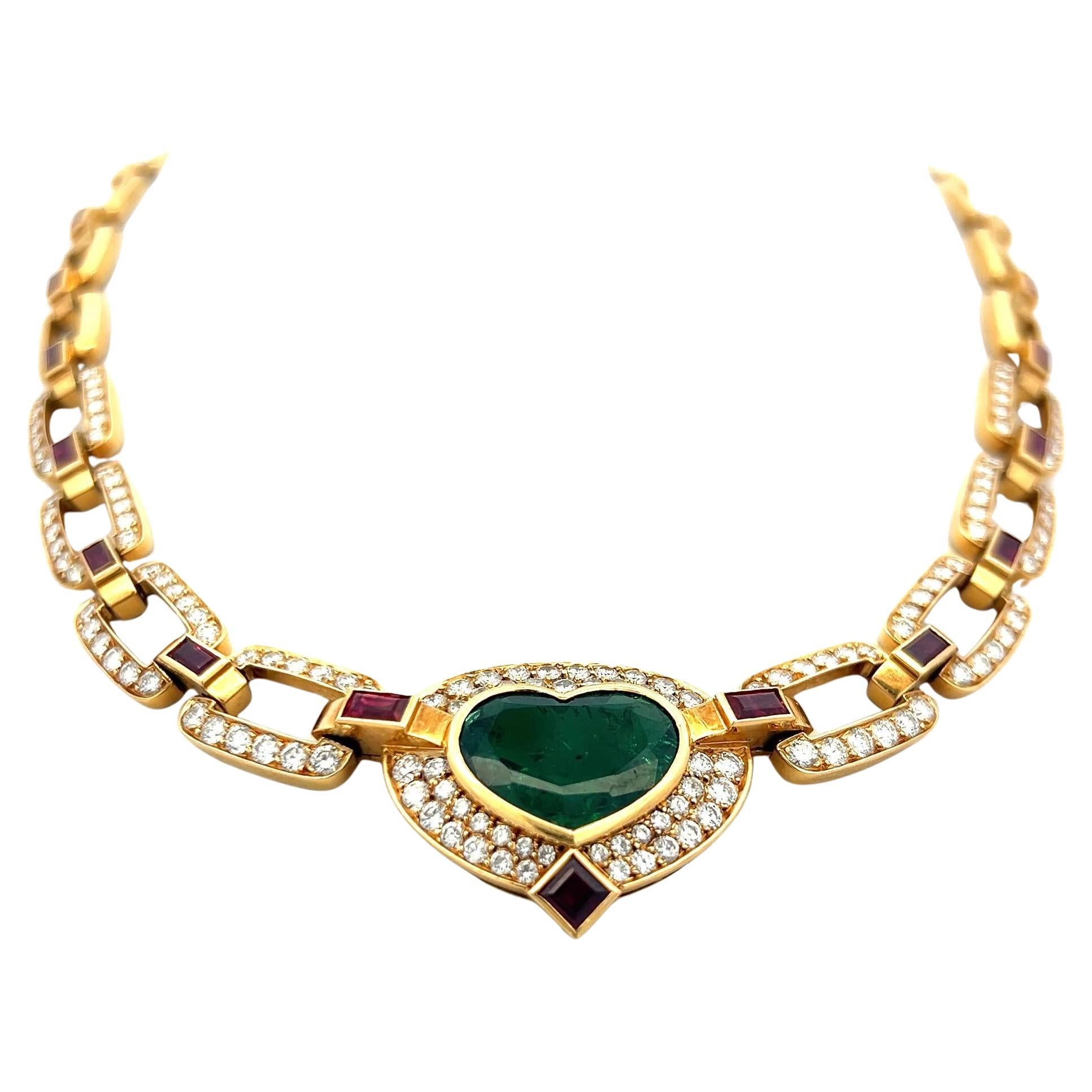 10,00 Karat Smaragd 6,00 Karat runder Diamant 5,10 Karat Rubin 18K YG Halskette