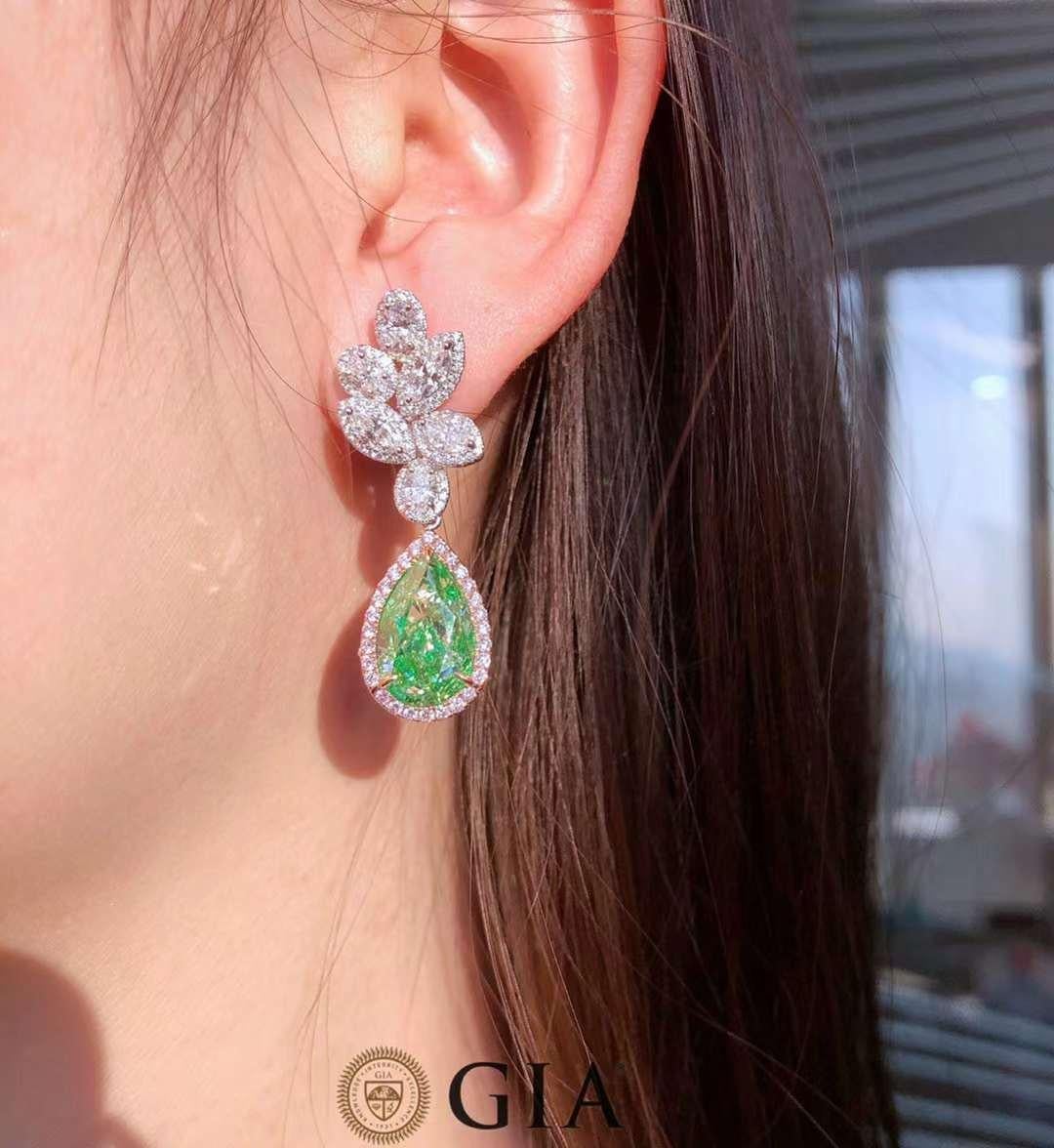 10.00 Karat GIA-zertifizierte grüne Diamanttropfen-Ohrringe - Eze Jewelry im Angebot 2