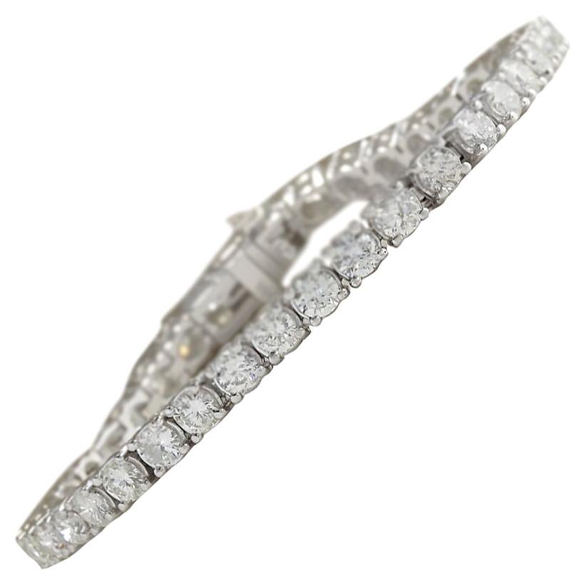 10.00 Carat Diamond 14 Karat White Gold Bracelet For Sale