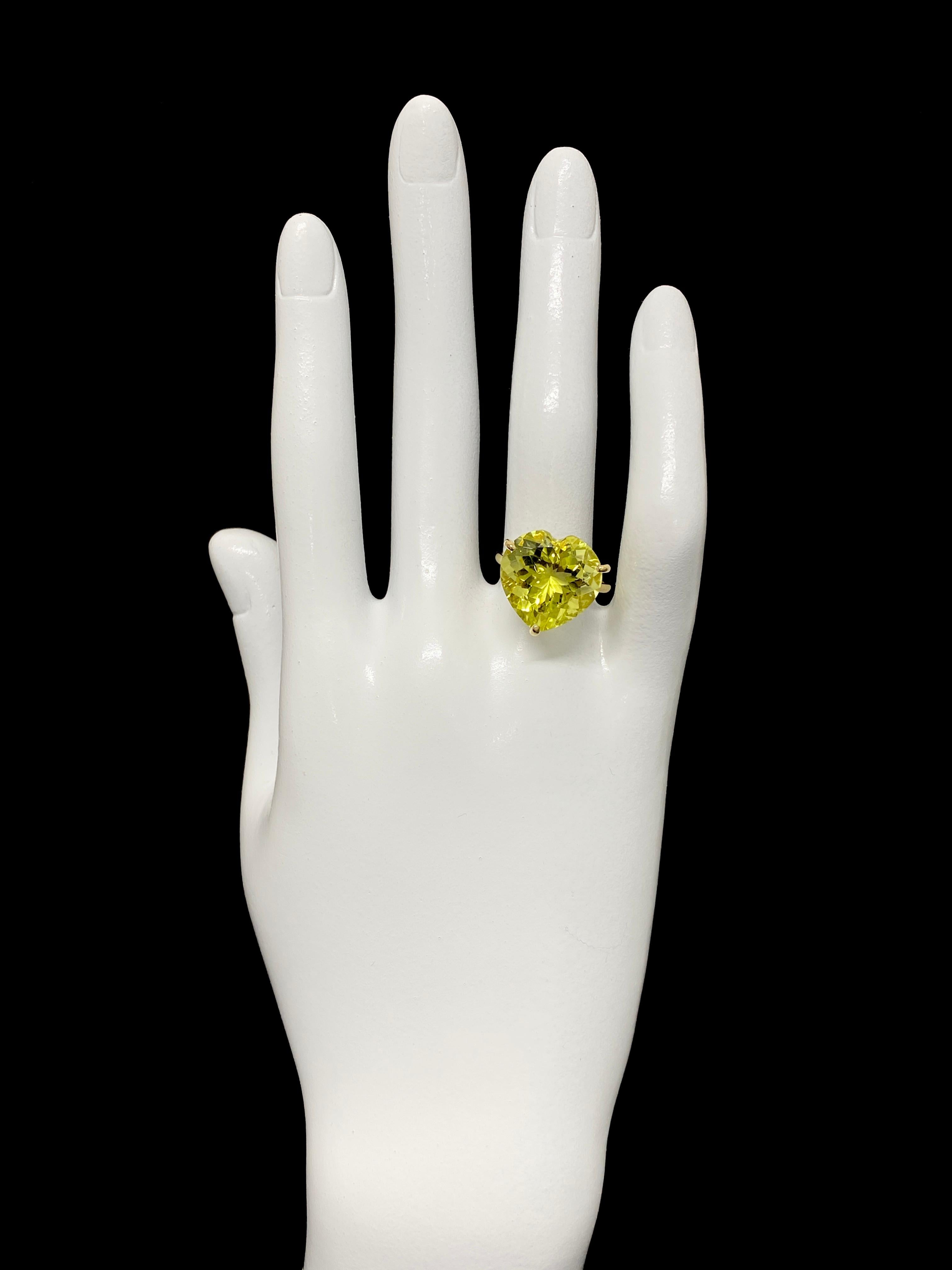 Women's 10.00 Carat Natural, Heart-Cut Lemon Quartz Cocktail Ring Set in 18K Gold