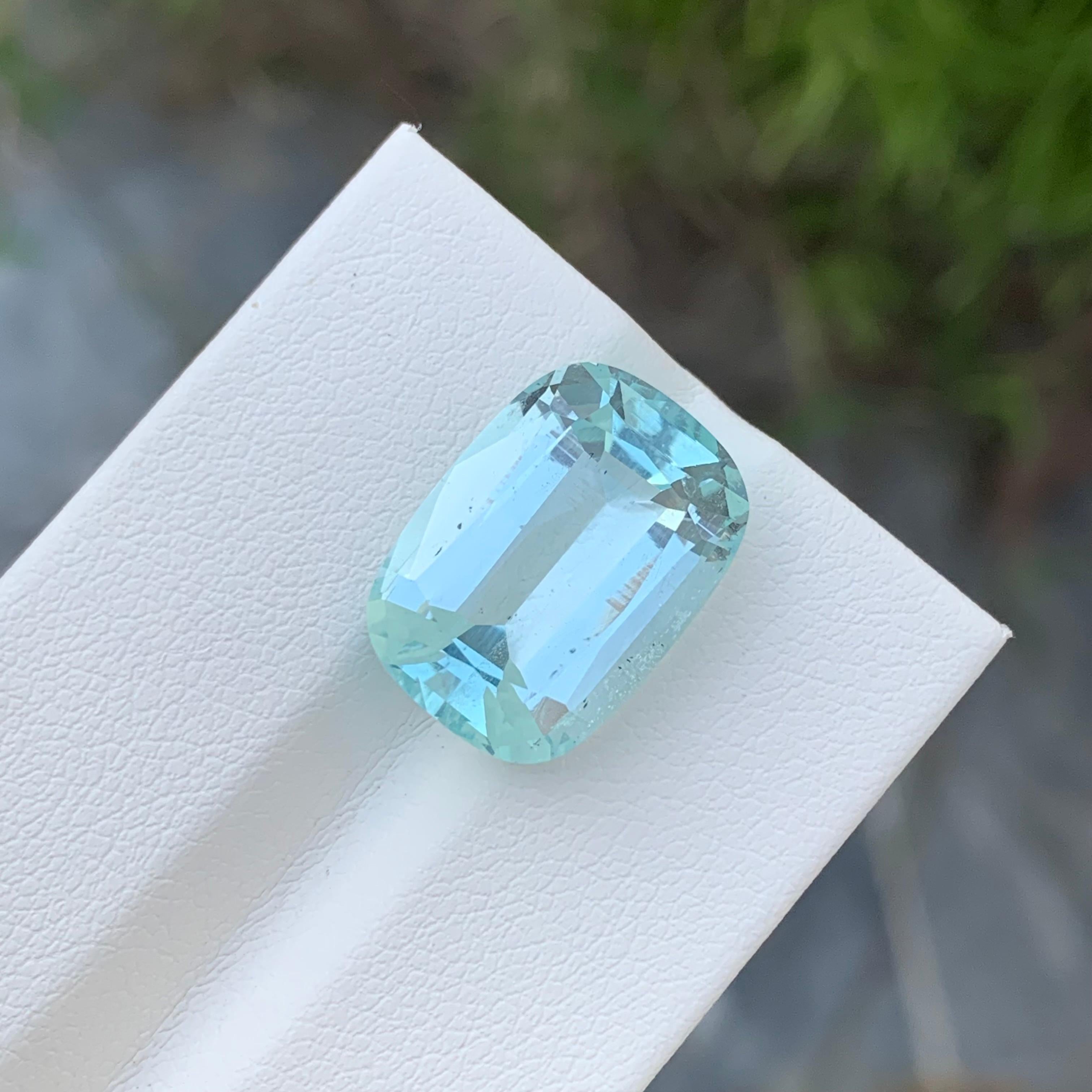 10 Carat Natural Loose Aquamarine  Cushion Shape For Necklace Gem For Sale 4