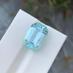 10 Carat Natural Loose Aquamarine  Cushion Shape For Necklace Gem