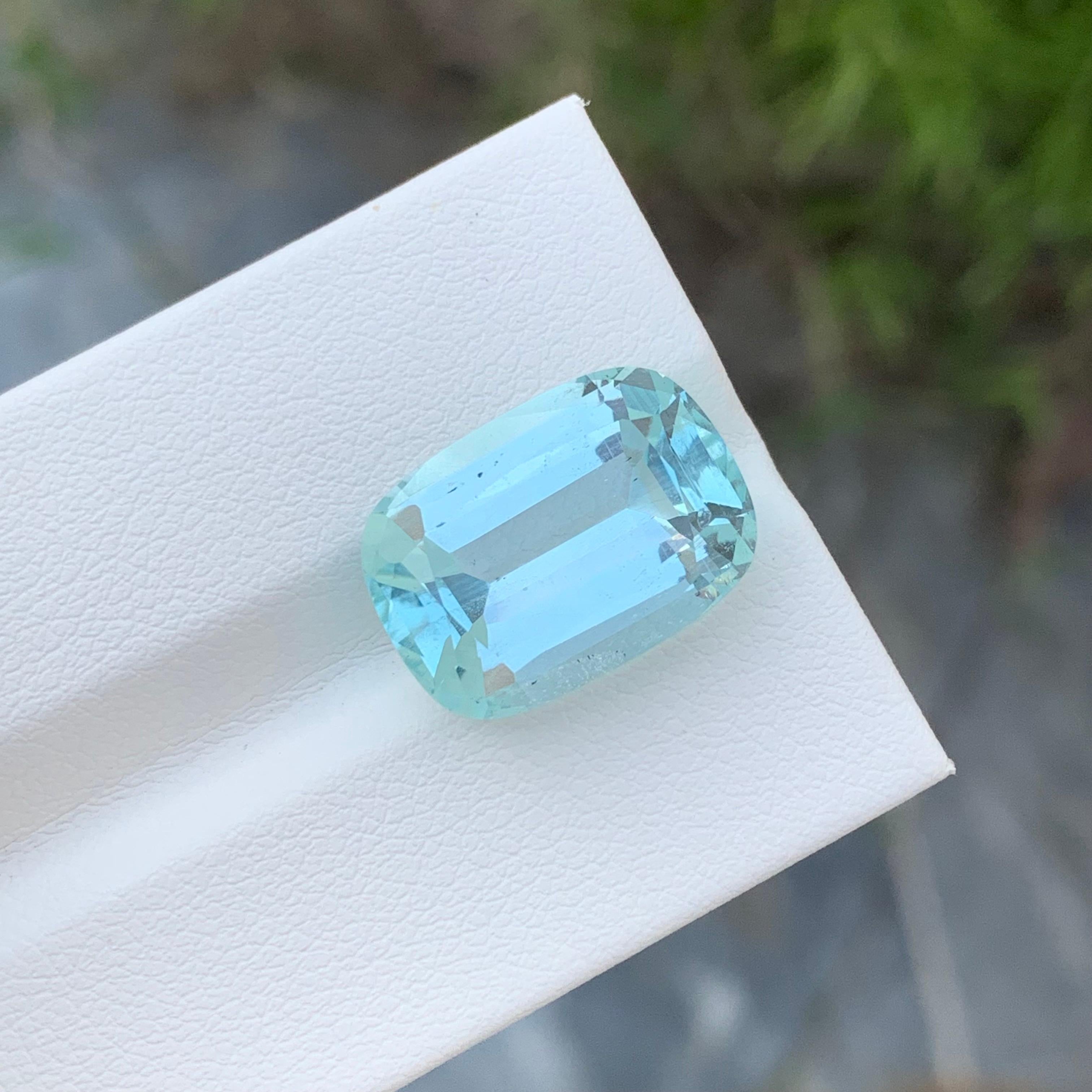 10 Carat Natural Loose Aquamarine  Cushion Shape For Necklace Gem For Sale 1