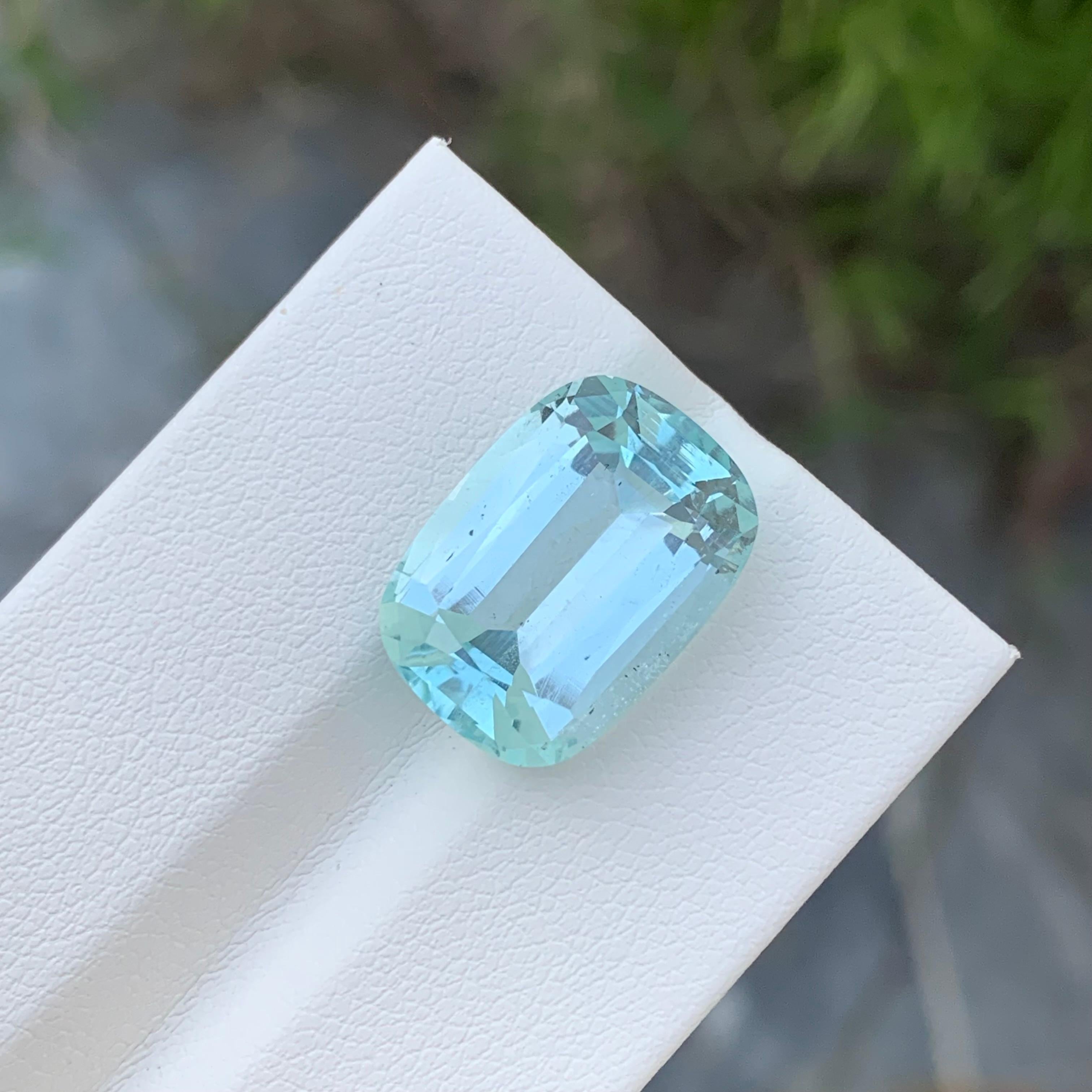 10 Carat Natural Loose Aquamarine  Cushion Shape For Necklace Gem For Sale 2