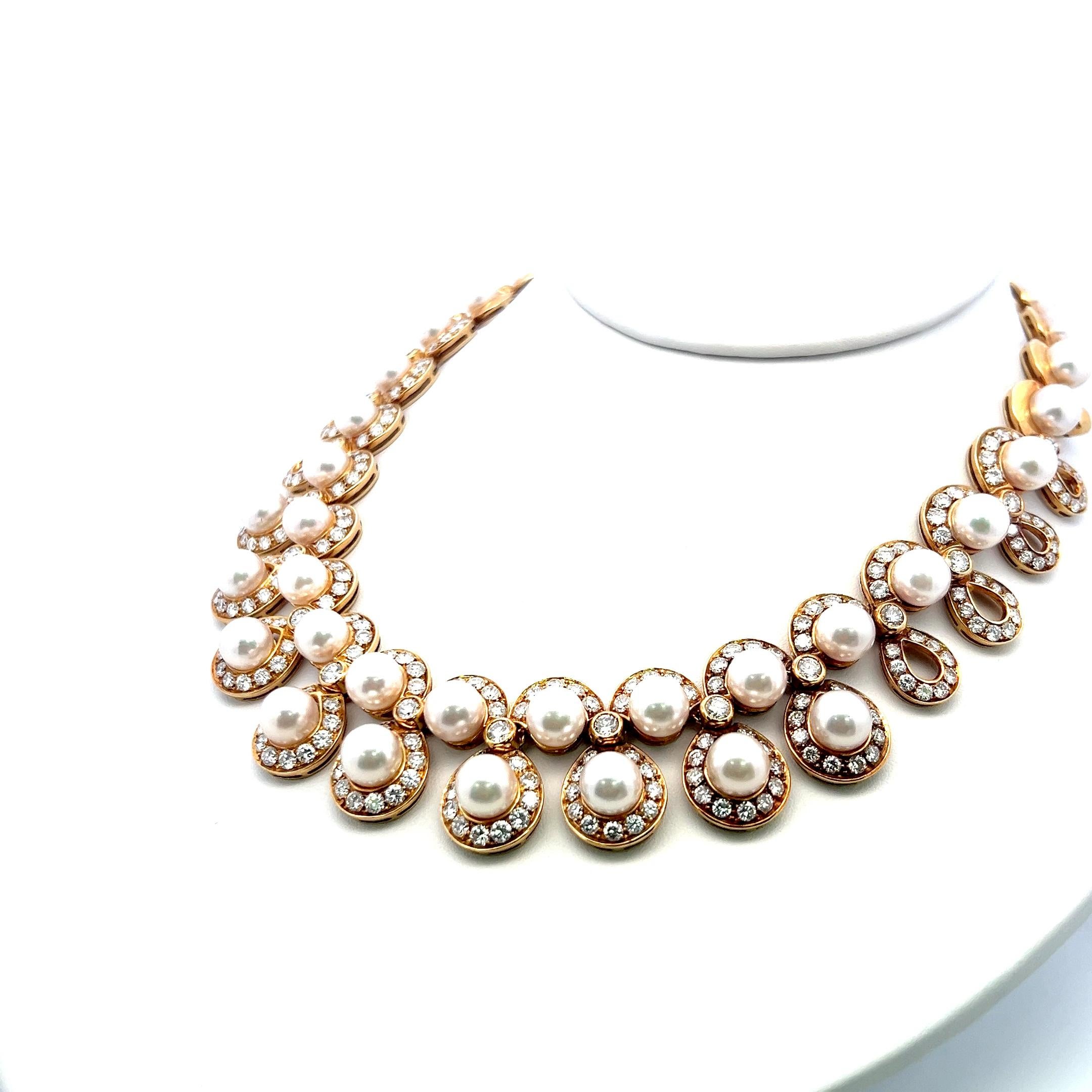 Titel:
10,00 Karat Runder Brillant G VS Diamant 1,00 Karat Perle 18 Karat Gelbgold Statement-Halskette
Stil:
Stellungnahme
Metall:
18 Karat Gelbgold
Edelstein 1:
1 Karat BIRNE
Anzahl von Steinen:
39
Edelstein 2:
10 Karat Diamant
Anzahl von