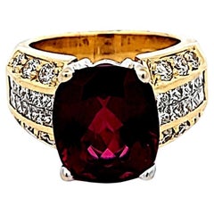 10.00 Carat Tourmaline 1.65 Carat Diamond 18 Karat Yellow Gold Gems Stone Ring