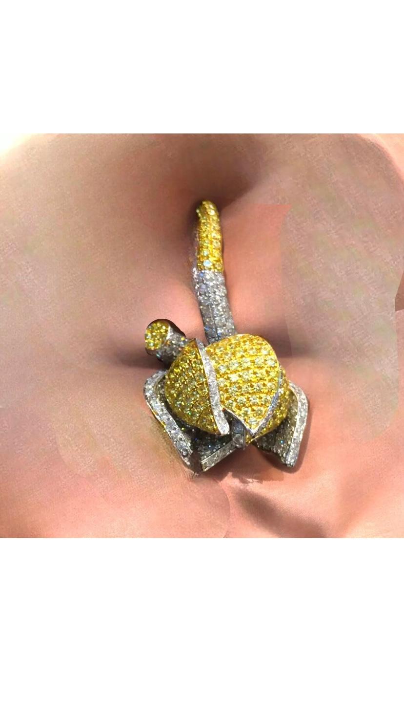 10,00 Karat Gelber Saphir- Diamant-Blumenring aus Gold mit Blumen (Rundschliff) im Angebot