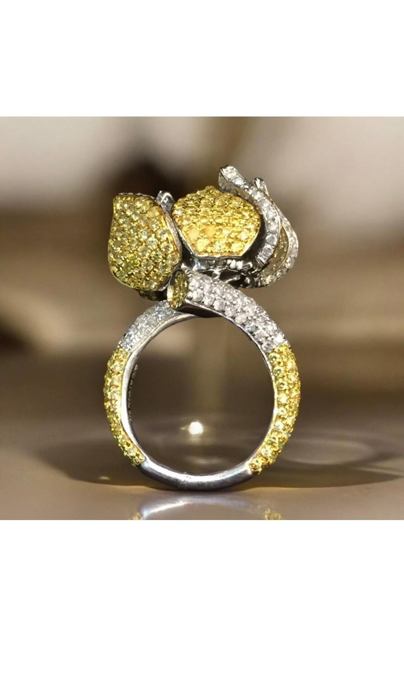 10,00 Karat Gelber Saphir- Diamant-Blumenring aus Gold mit Blumen Damen im Angebot