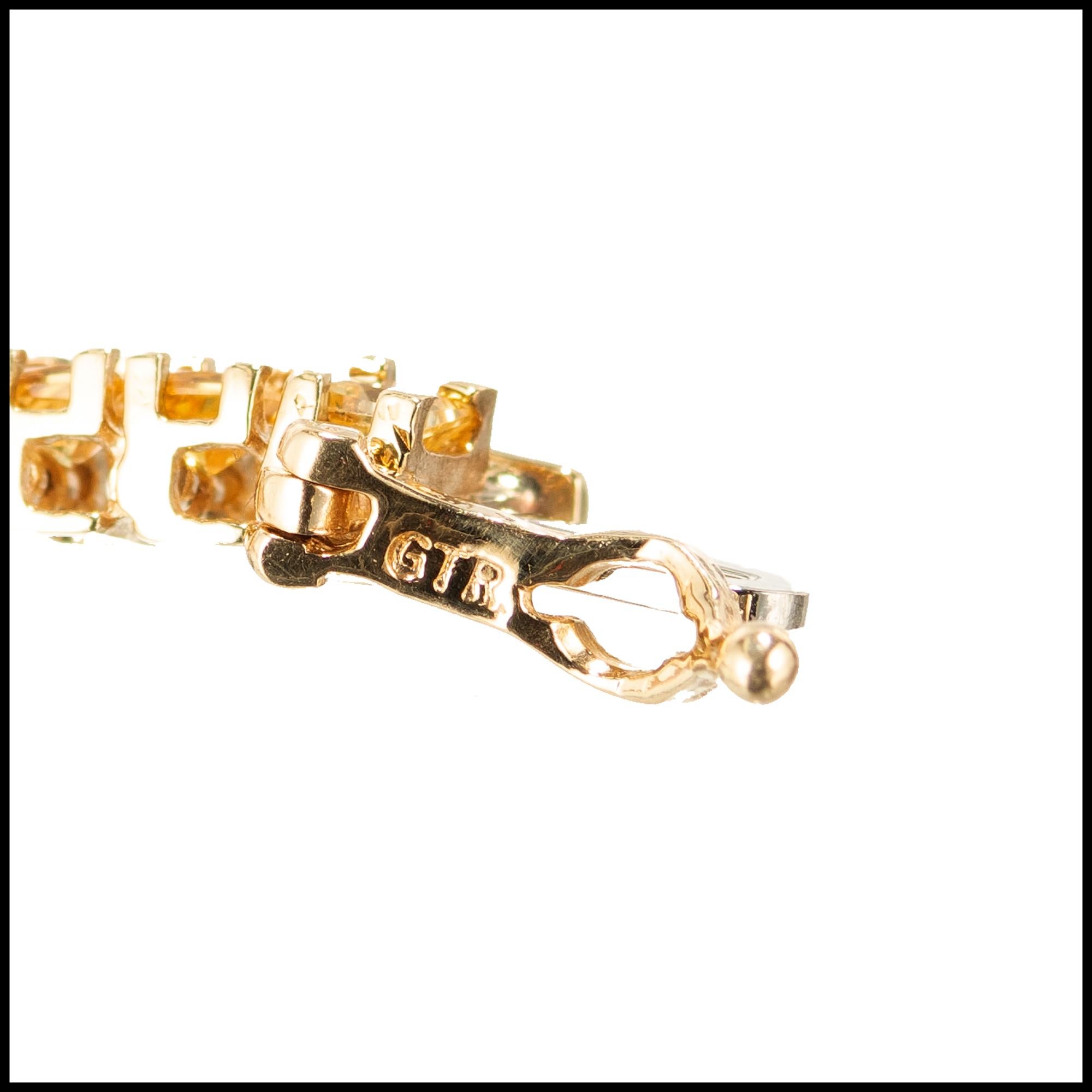10.00 Carat Princess Multi-Color Sapphire Yellow Gold Link Tennis Bracelet For Sale 1