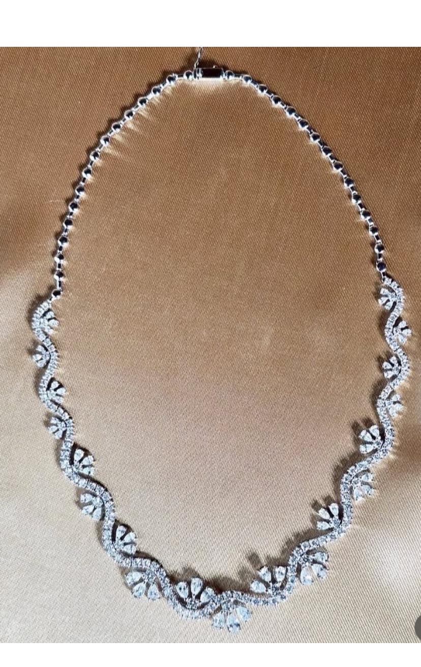 10.00 Carats Mixed Shape Diamonds 18k Gold Necklace For Sale 4