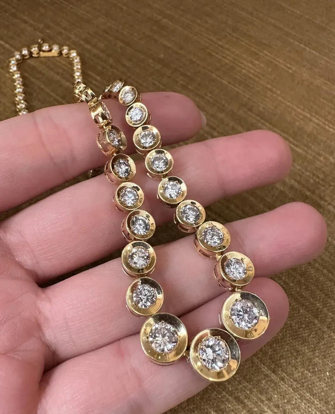 10.00 Carats Total Weight Diamond Tennis Necklace in 18k Yellow Gold 15 5/8