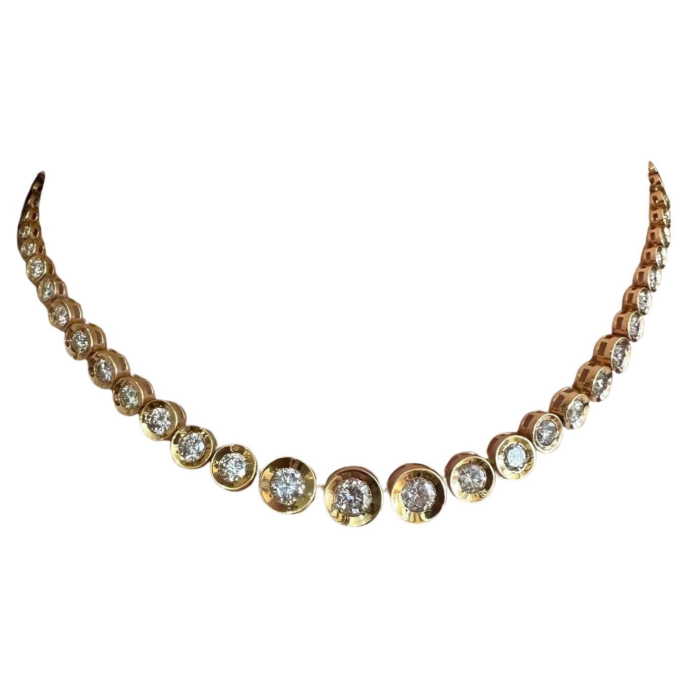 10.00 Carats Total Weight Diamond Tennis Necklace in 18k Yellow Gold  For Sale