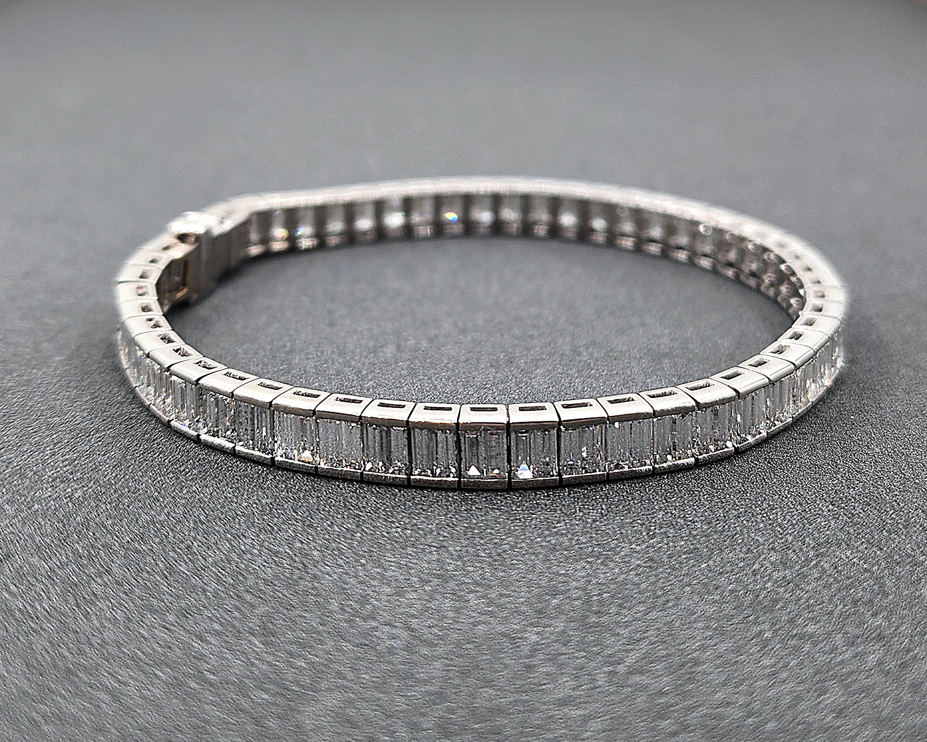 Pulsera de Tenis Baguette engastada en canal de 4,00 ct en venta