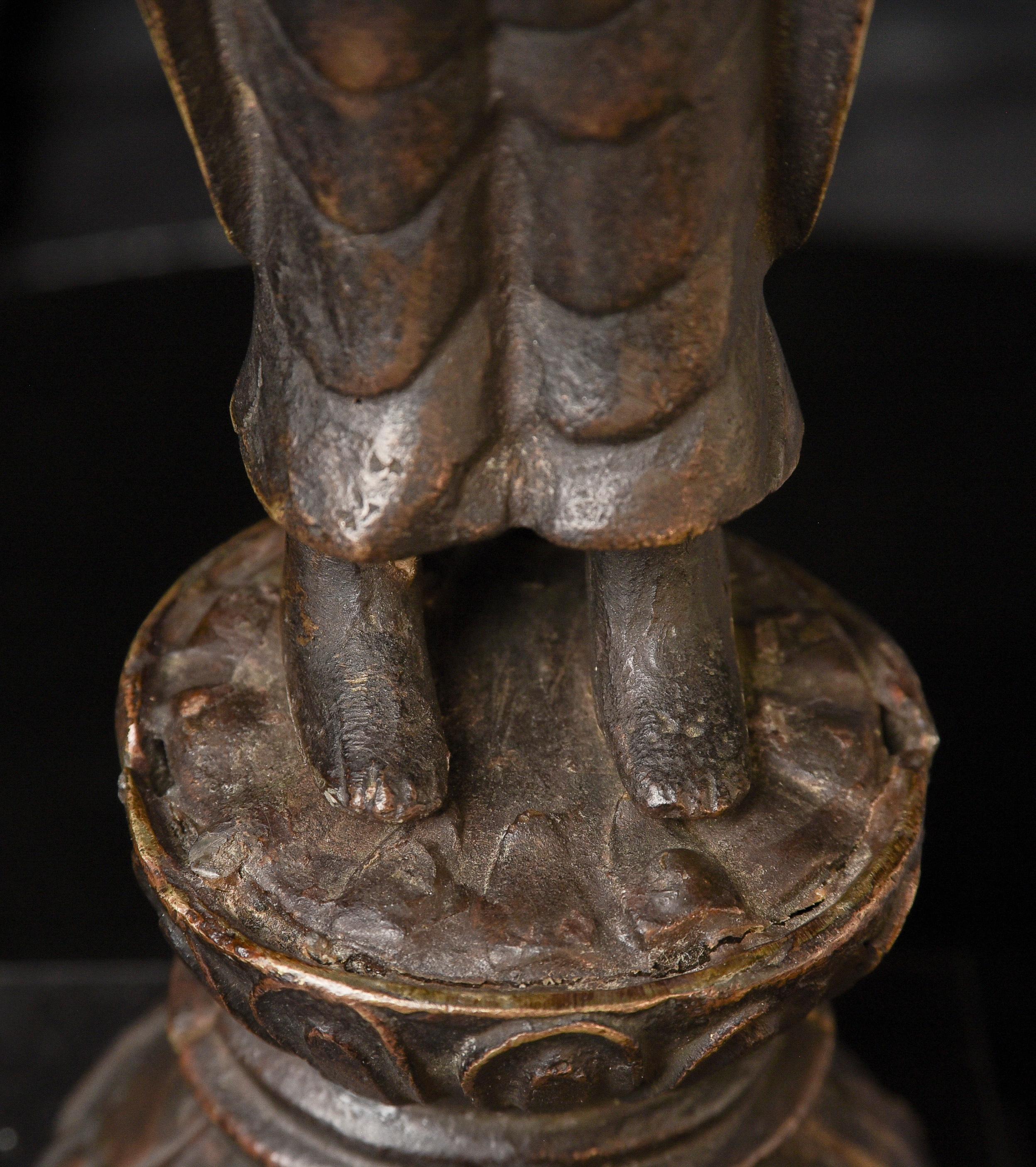 Bouddha coréen de 1000 ans. Moulage solide, très fin, 12 pouces de haut. 10292 en vente 7