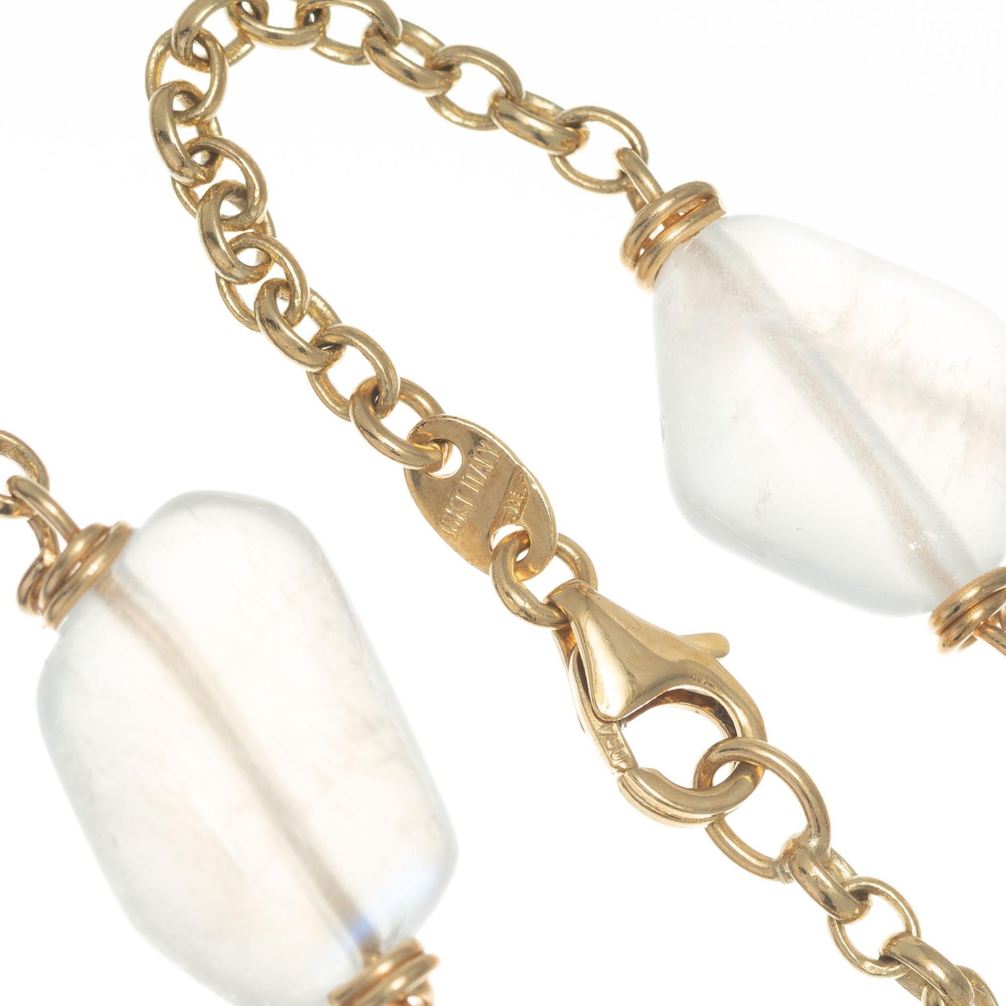 100.00 Carat Moonstone Yellow Gold Necklace In Excellent Condition In Stamford, CT
