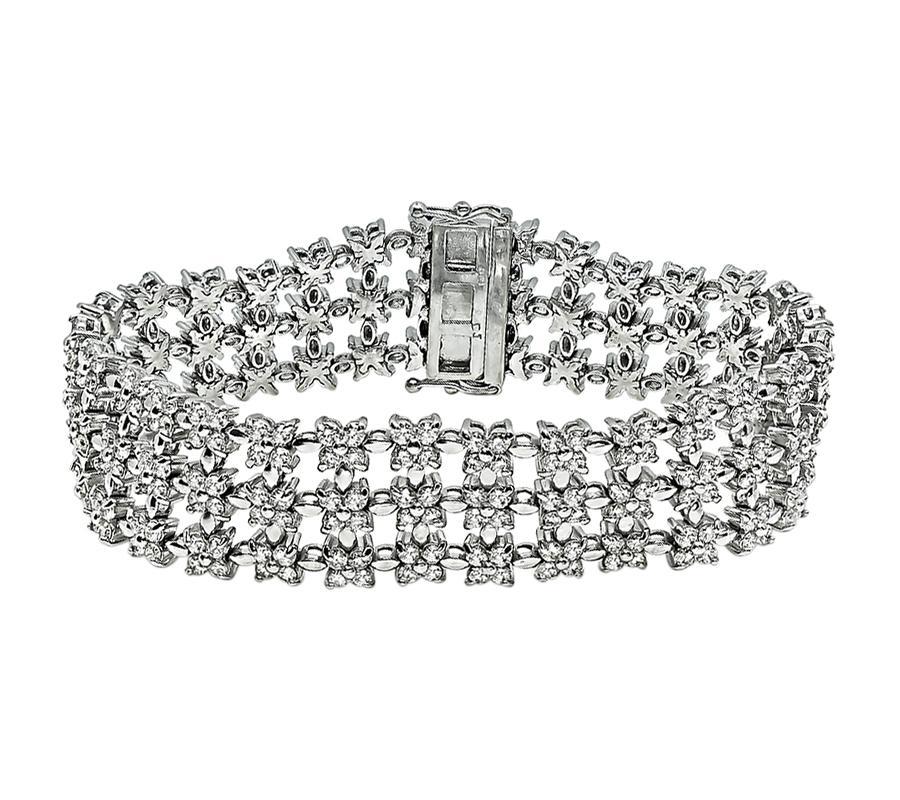 Taille ronde Bracelet en or avec 10.00ct de diamants en vente