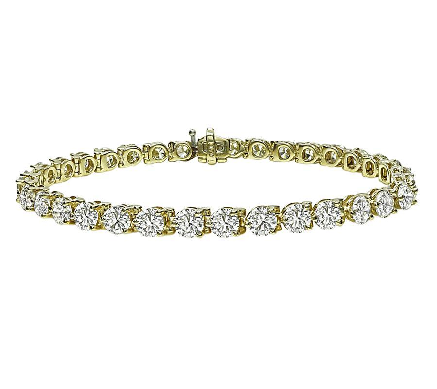 Taille ronde Bracelet tennis en or avec diamants de 10.00 carats en vente
