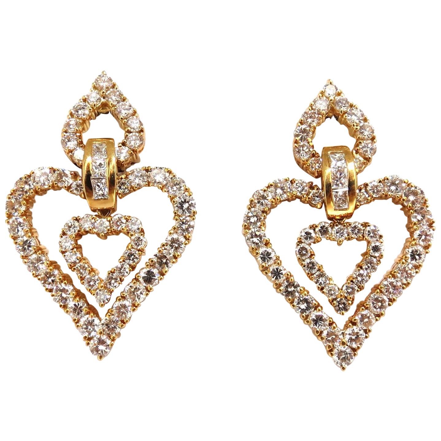 10.00ct natural baguette & rounds diamond heart dangle earrings 18kt huge For Sale
