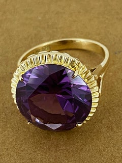 10.00ct Round Synthetic Alexandrite Solitaire Retro Ring in 14K Yellow Gold
