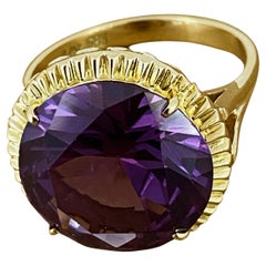 Anello retrò con solitario di alessandrite sintetica rotonda da 10,00ct in oro giallo 14K