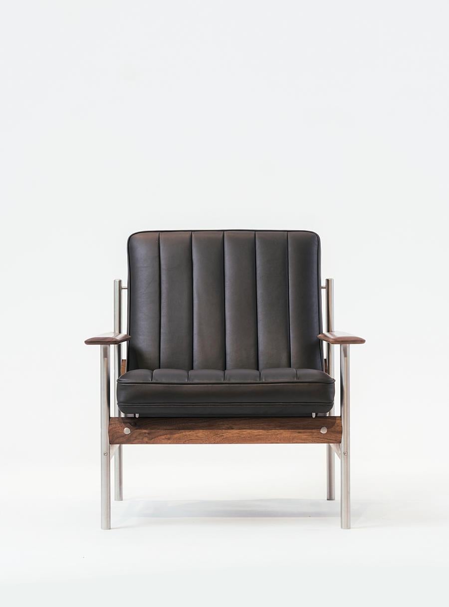 Norvégien Fauteuil 1001 AX de Fjord Fiesta en cuir noir en vente