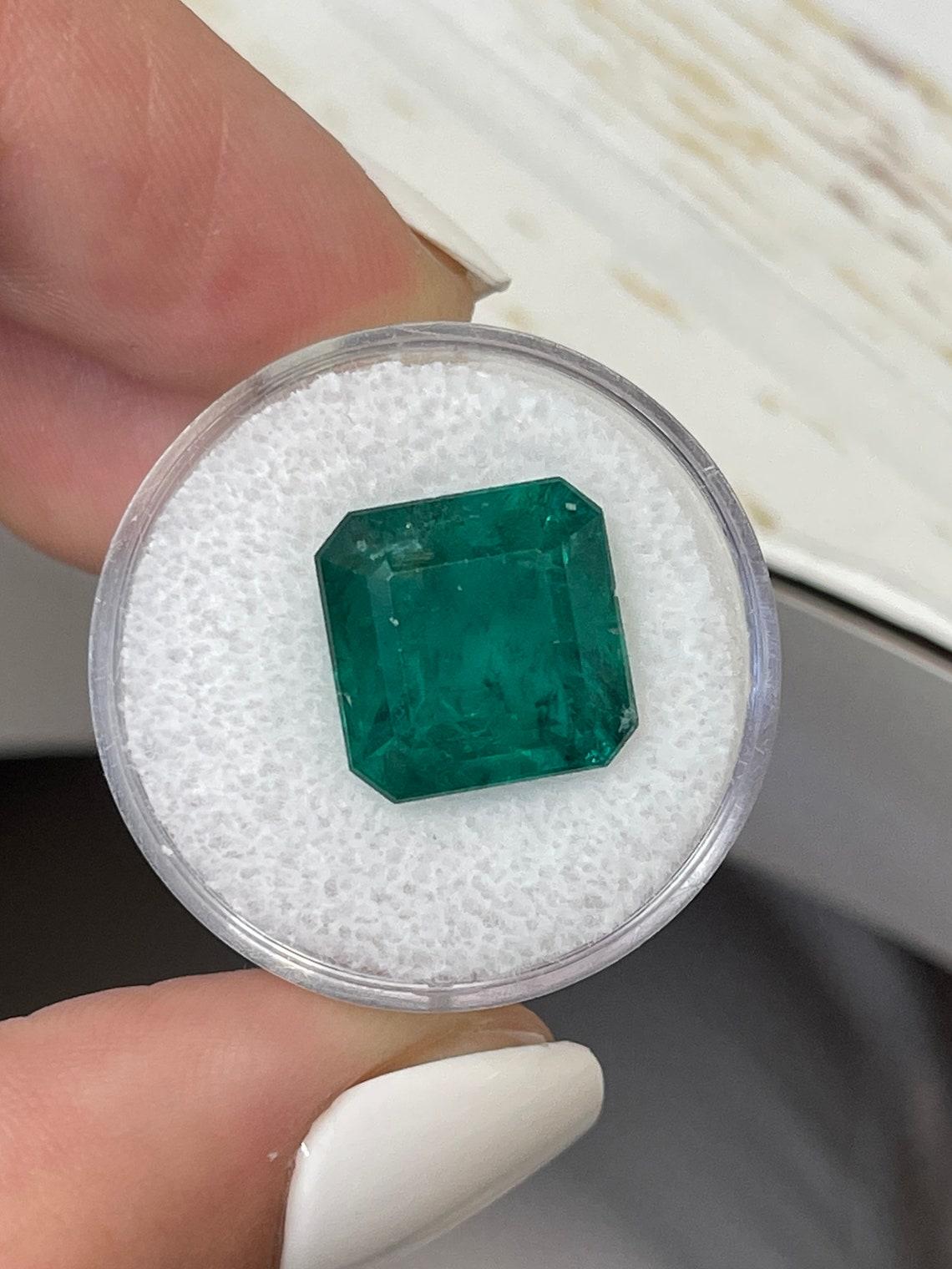 10.01 Carat 12.5x12.5 Vivid Dark Green Zambian Emerald - Asscher Cut May Births For Sale 1
