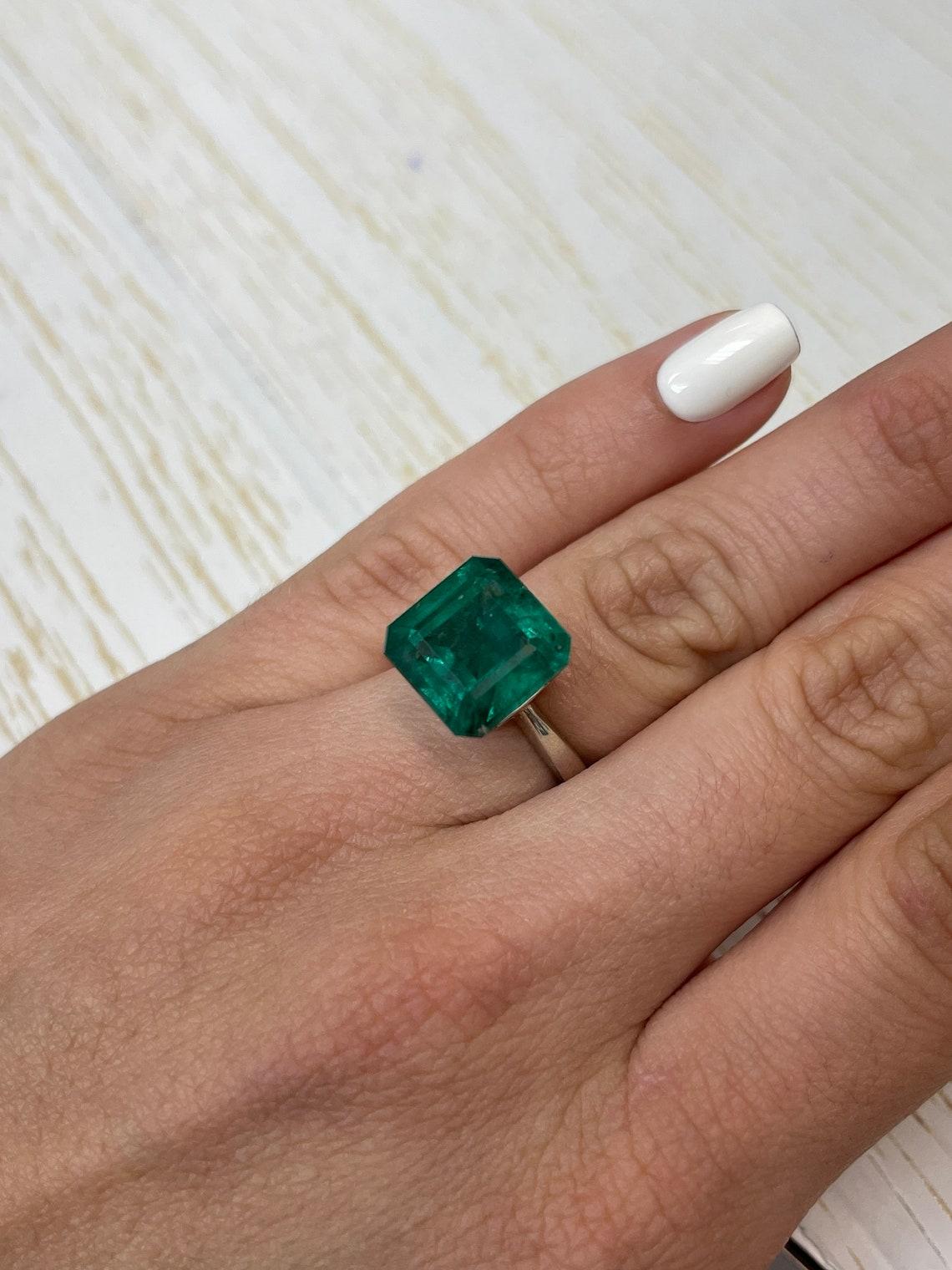 10.01 Carat 12.5x12.5 Vivid Dark Green Zambian Emerald - Asscher Cut May Births For Sale 3