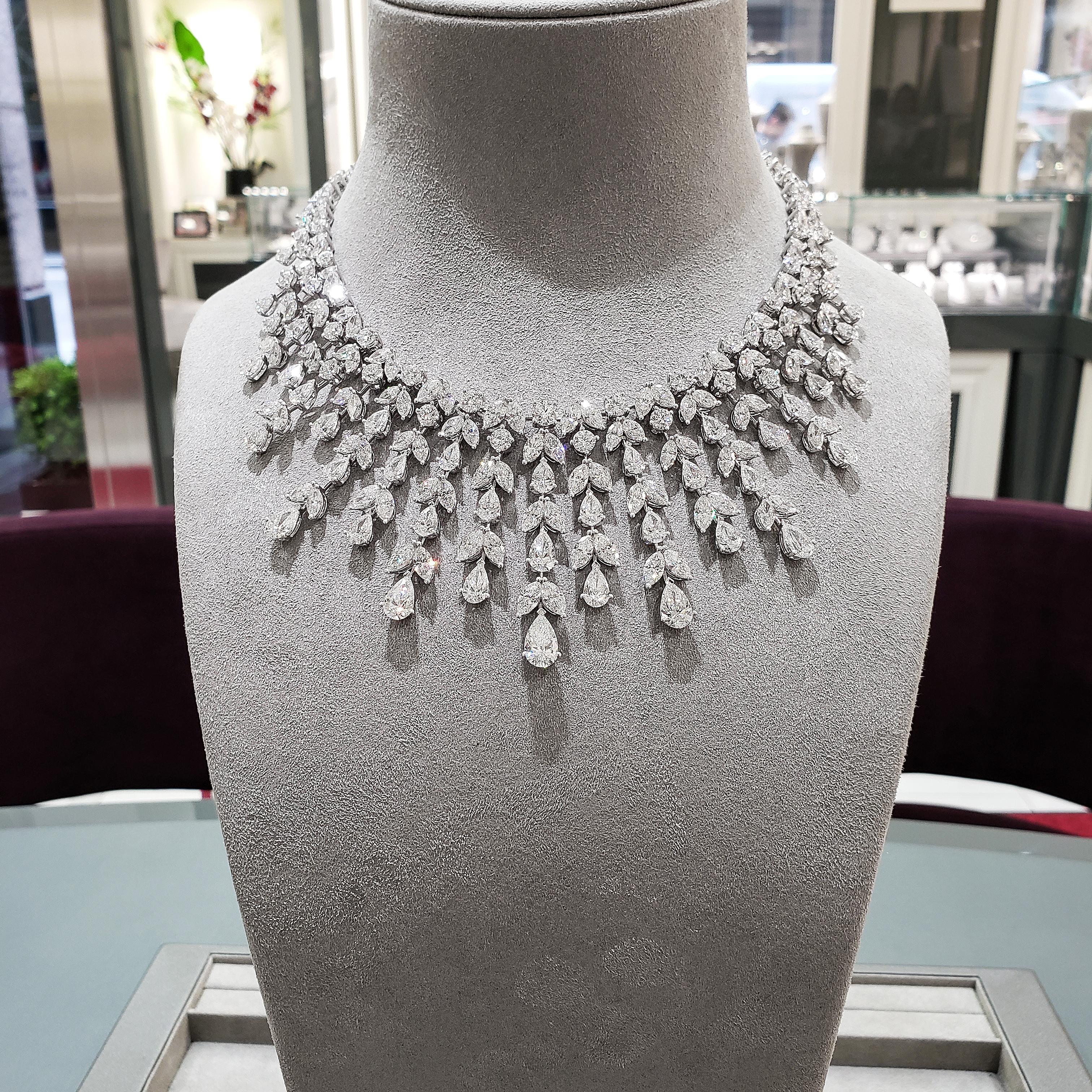 Roman Malakov Collar de flecos de diamantes de talla mixta graduada de 100,19 quilates totales Contemporáneo en venta