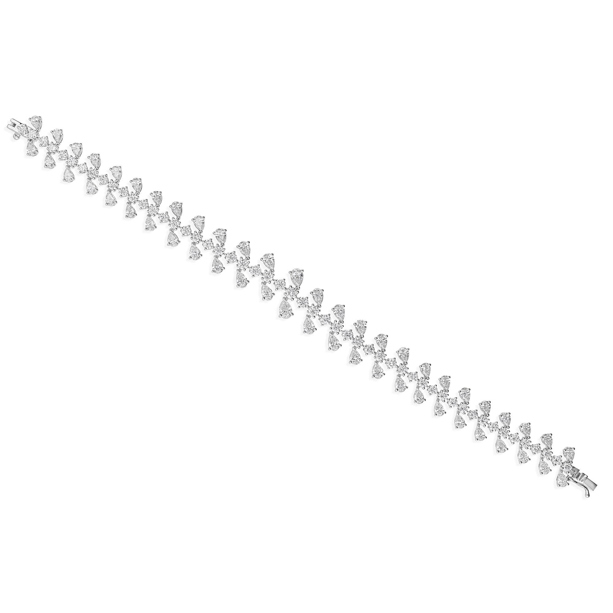 10.02 Carat SI/HI Statement Diamond Wide Bracelet 18k White Gold Wedding Gift en vente 3