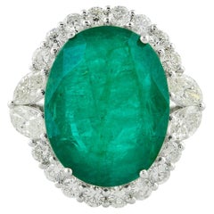 Bague cocktail en or blanc 18 carats avec émeraude de 10,03 carats et diamant de 1,52 carat