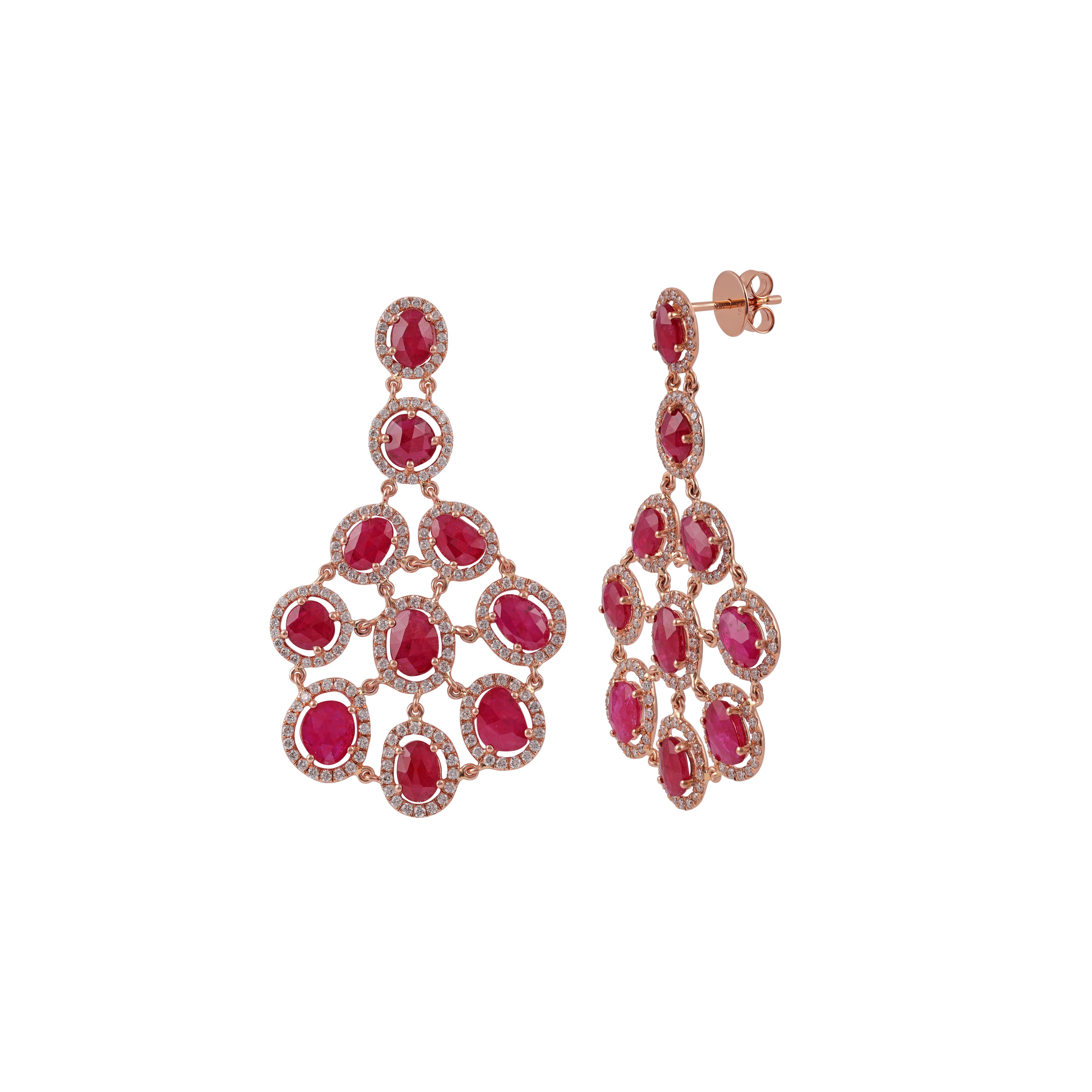 10.03 Carat Mozambique Ruby & Diamonds Long Earrings in 18k Gold In New Condition For Sale In Jaipur, Rajasthan