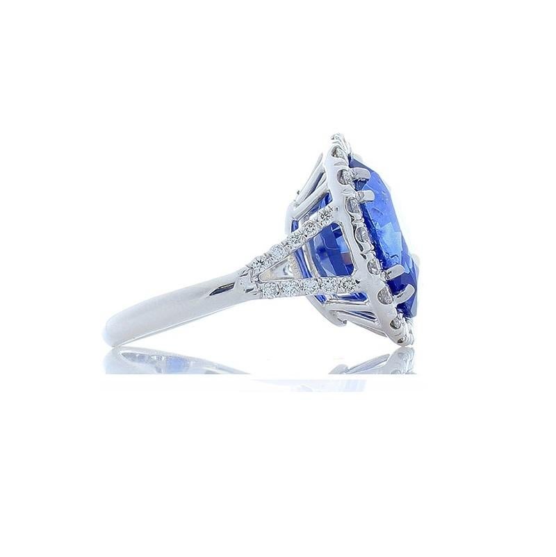 10.03 Carat Oval Blue Sapphire and Diamond Cocktail Ring in 18 Karat White Gold In New Condition In Chicago, IL