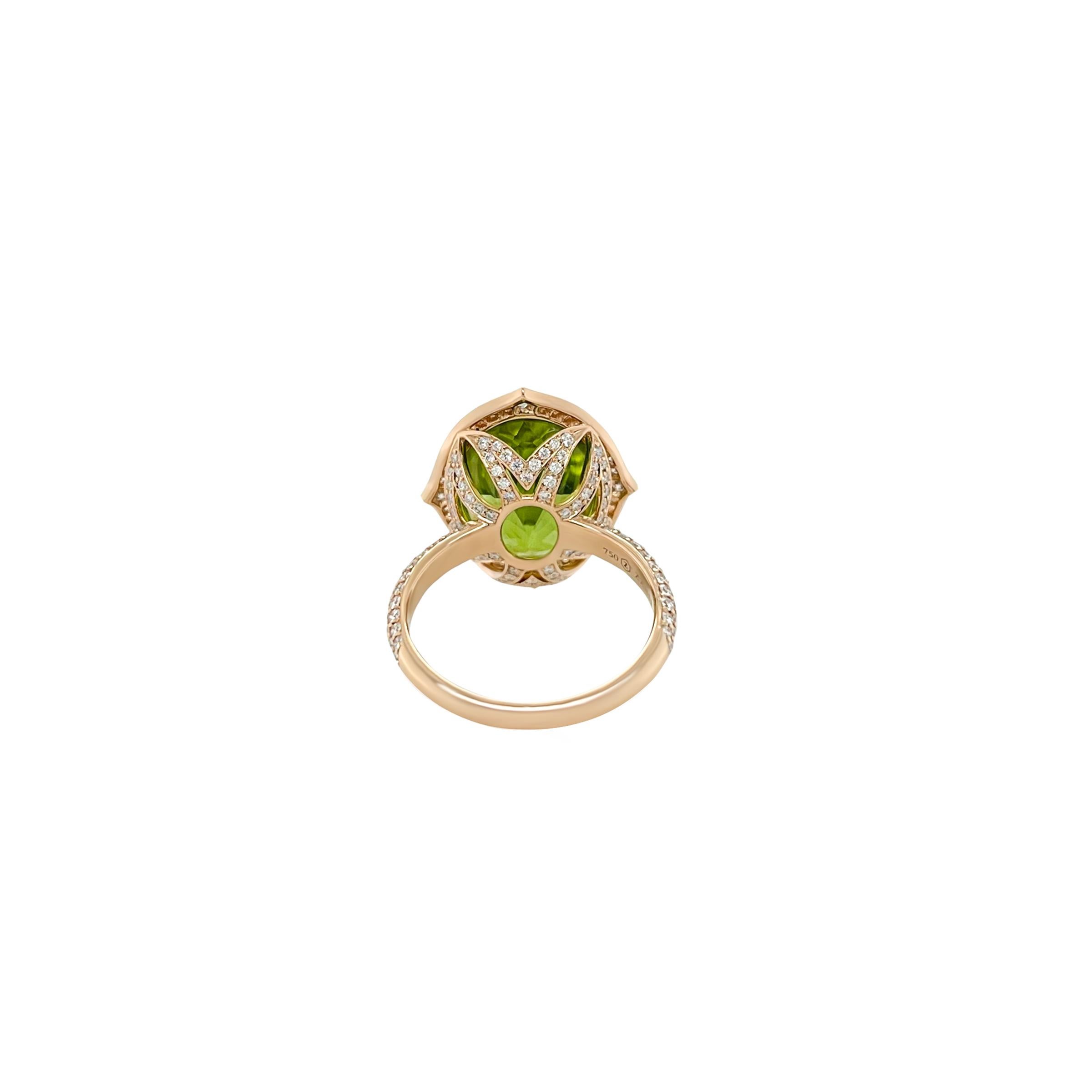 Modern 10.03 Carat Peridot and Diamond Ring in 18K Rose Gold For Sale