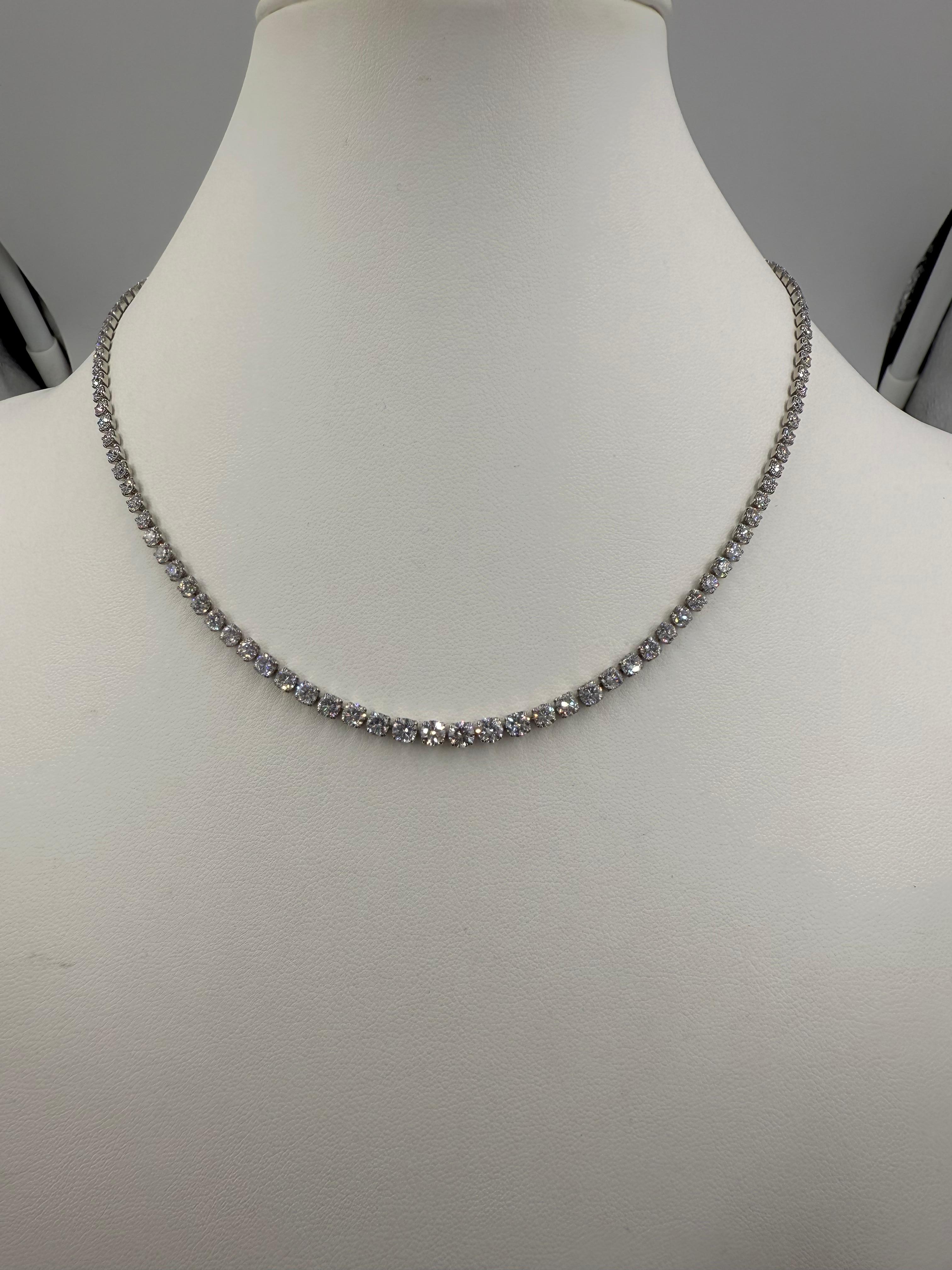 Collier Riviera en platine avec 10,03 carats de diamants en vente 4
