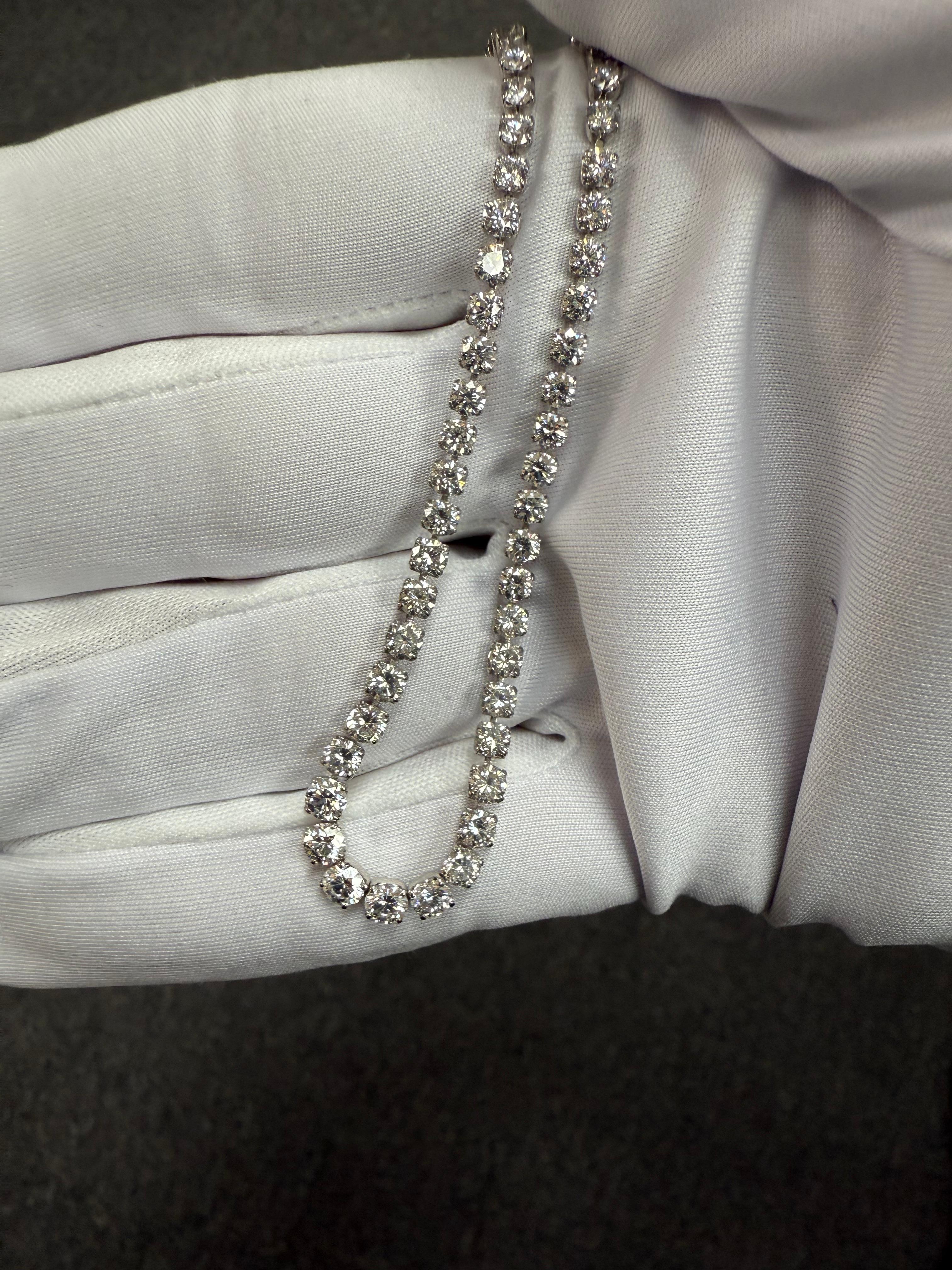 Collier Riviera en platine avec 10,03 carats de diamants en vente 6