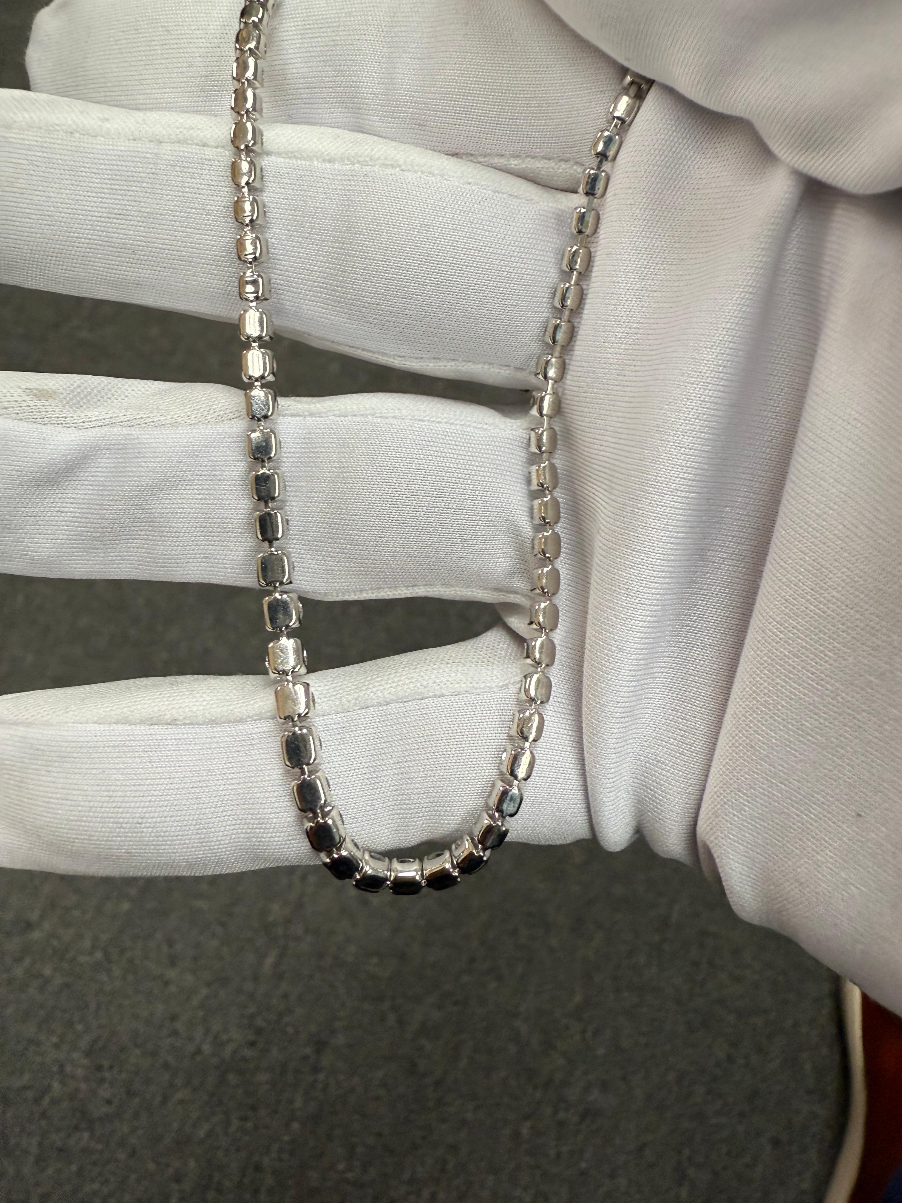 Collier Riviera en platine avec 10,03 carats de diamants en vente 9